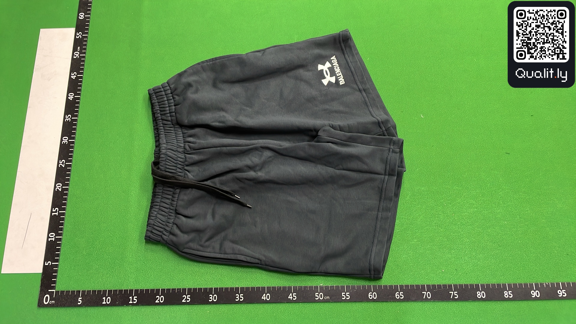 短裤 QC 照片 2 / 12