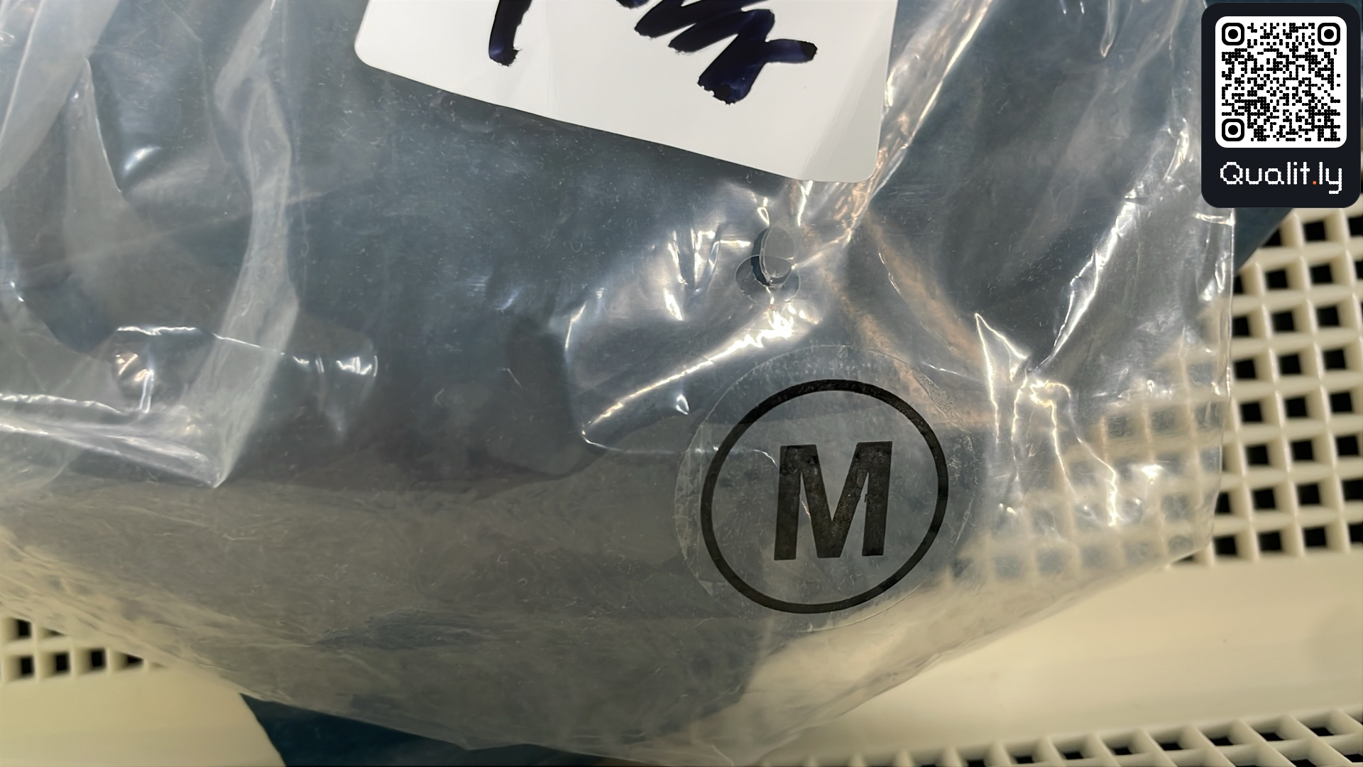 T-shirt — QC-foto 1 av 105