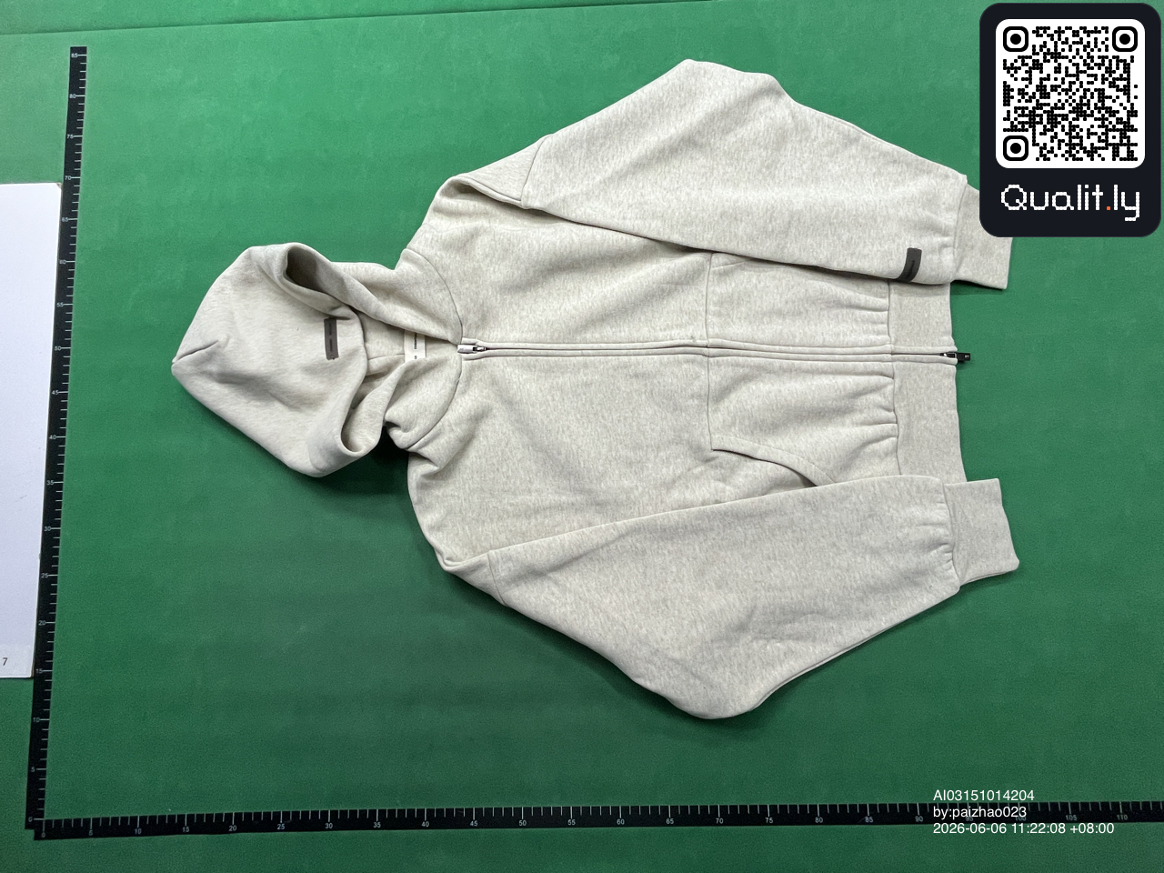 Sudadera con capucha — foto QC 2 de 74