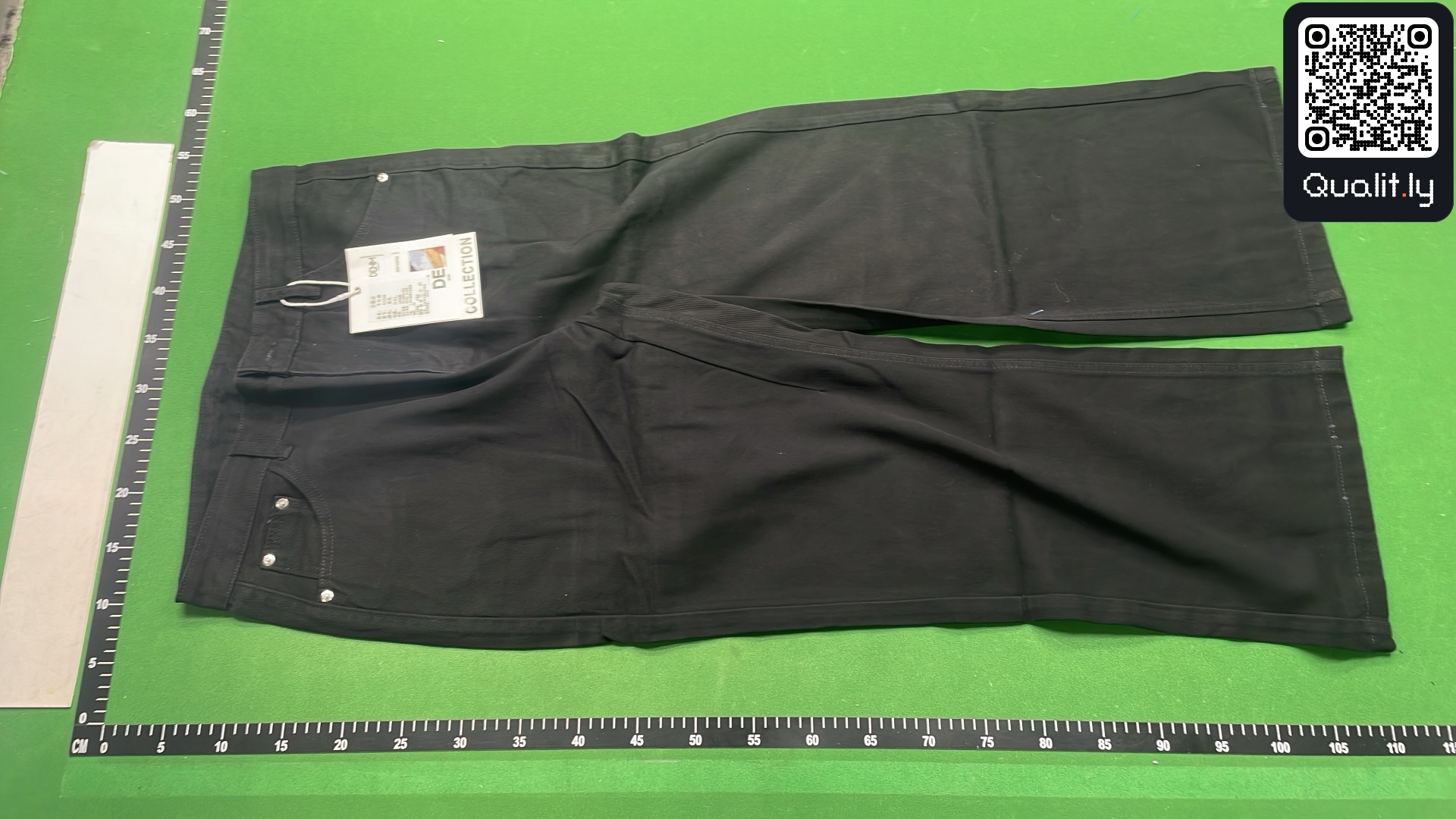 Jeans — QC-foto 2 av 4