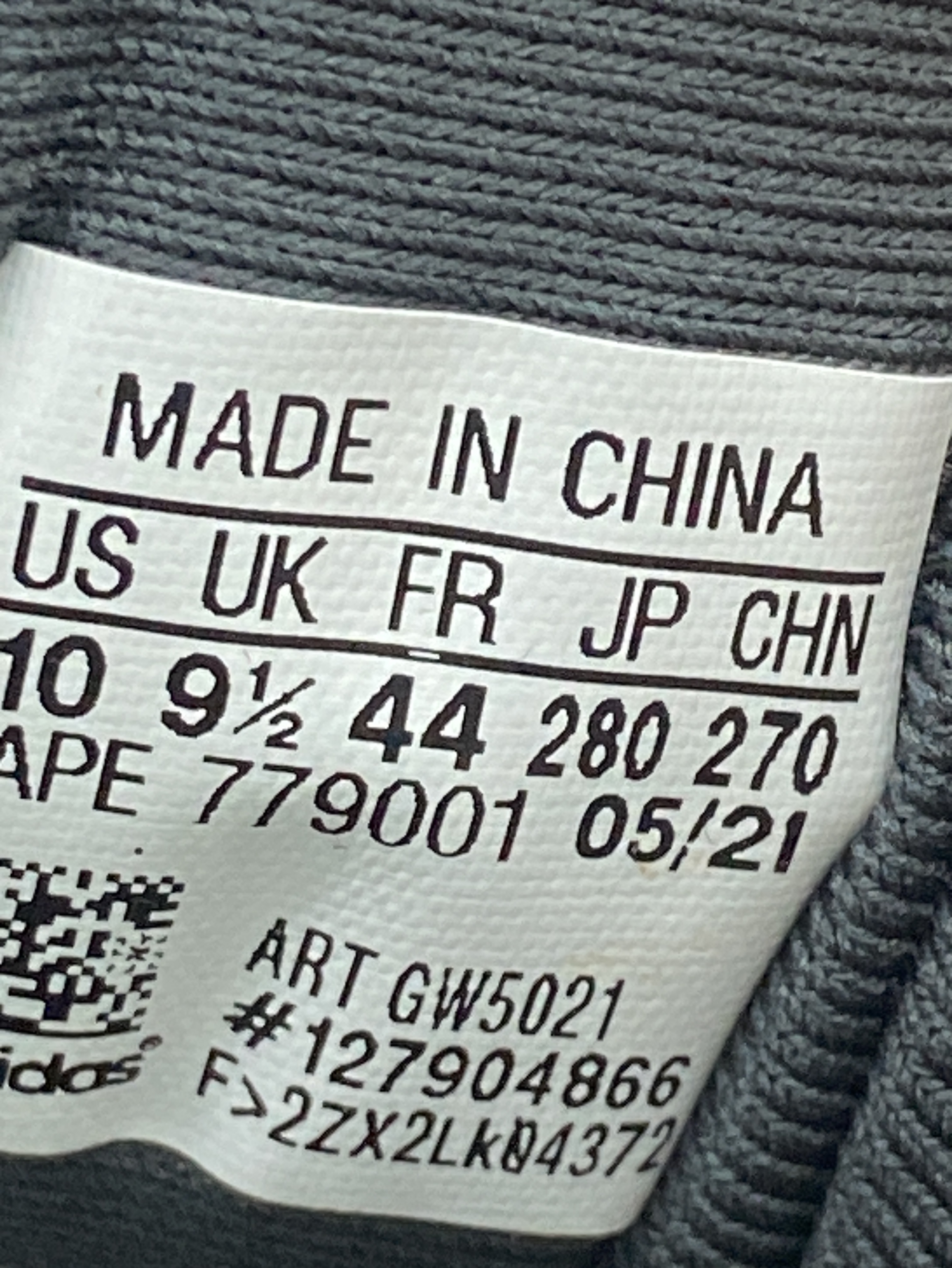Sneakers — foto QC 1 di 6