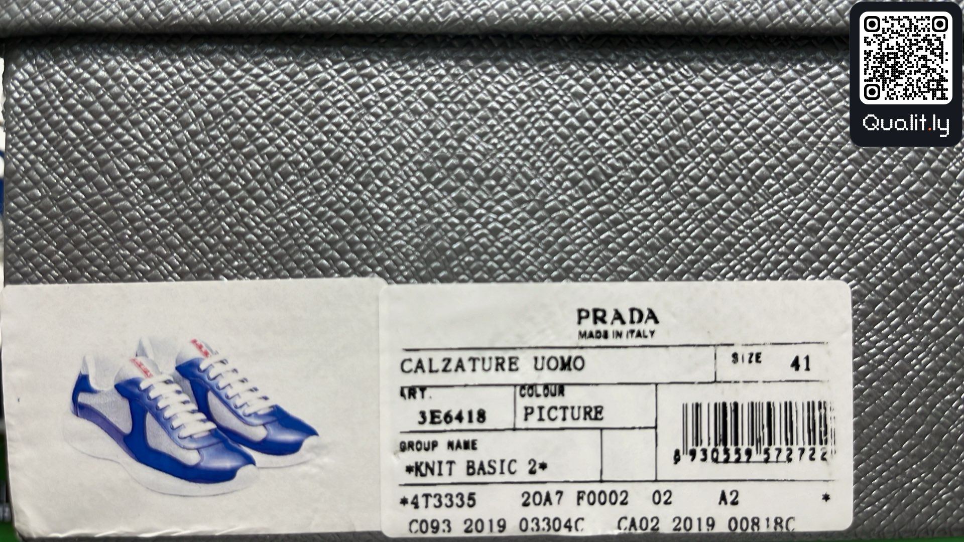 Sneakers QC photo 2 of 18