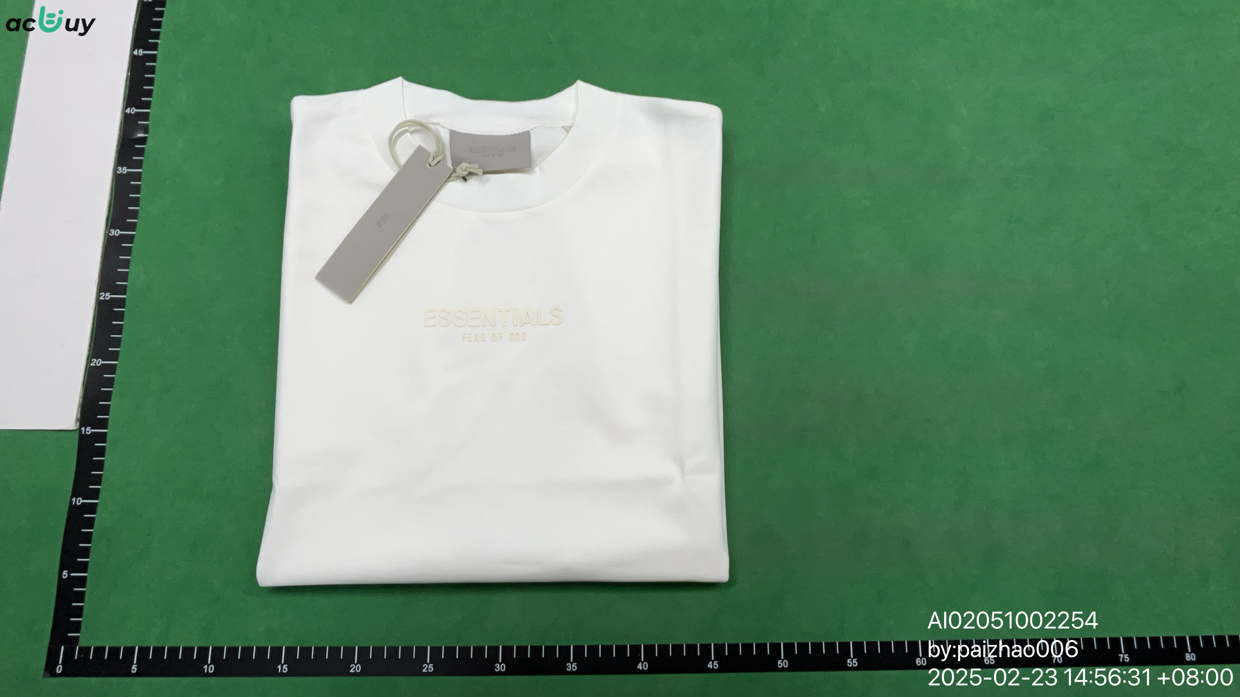 T-shirt — photo QC 1 sur 4