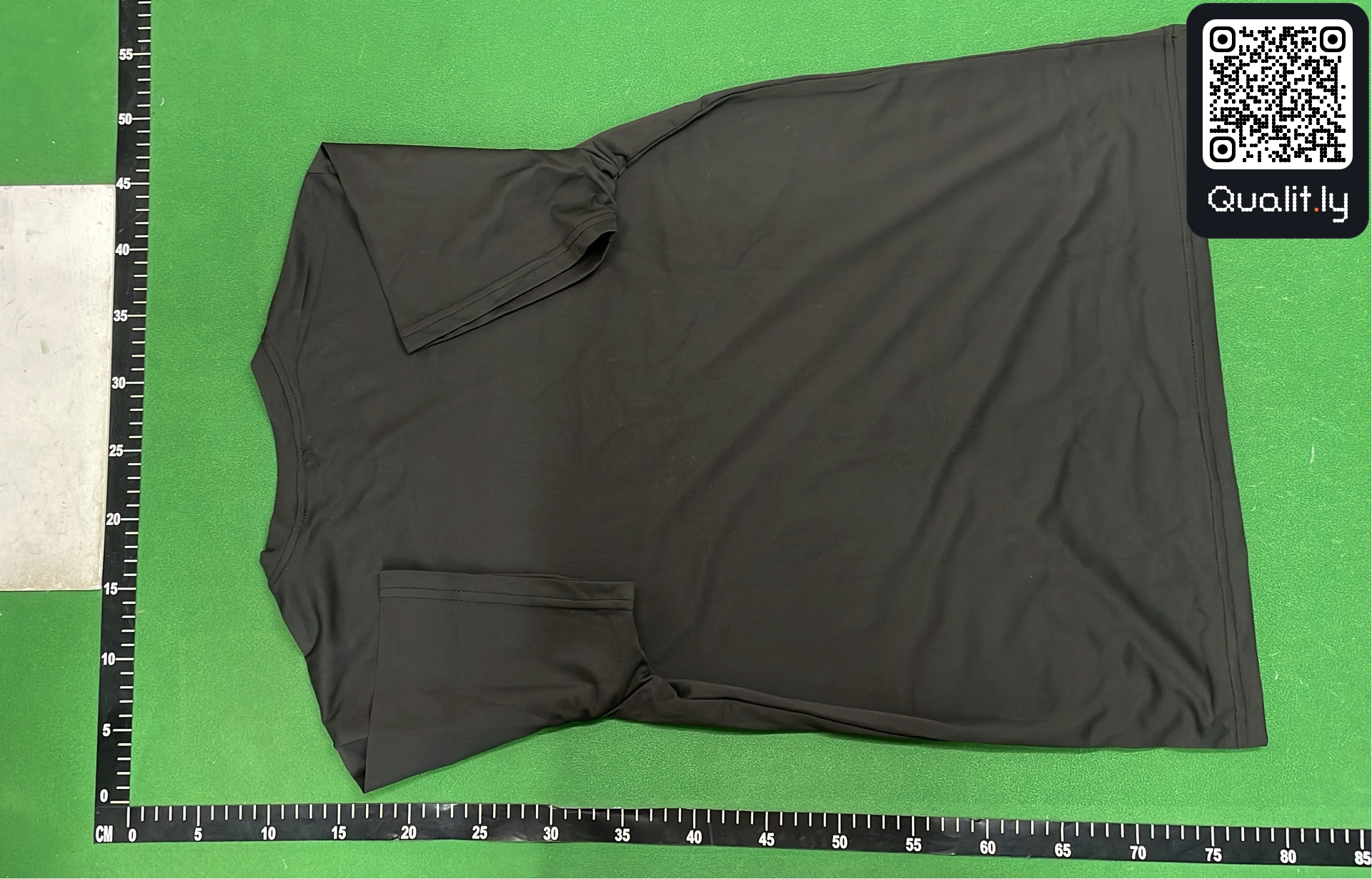 T-Shirt — QC-Foto 3 von 14