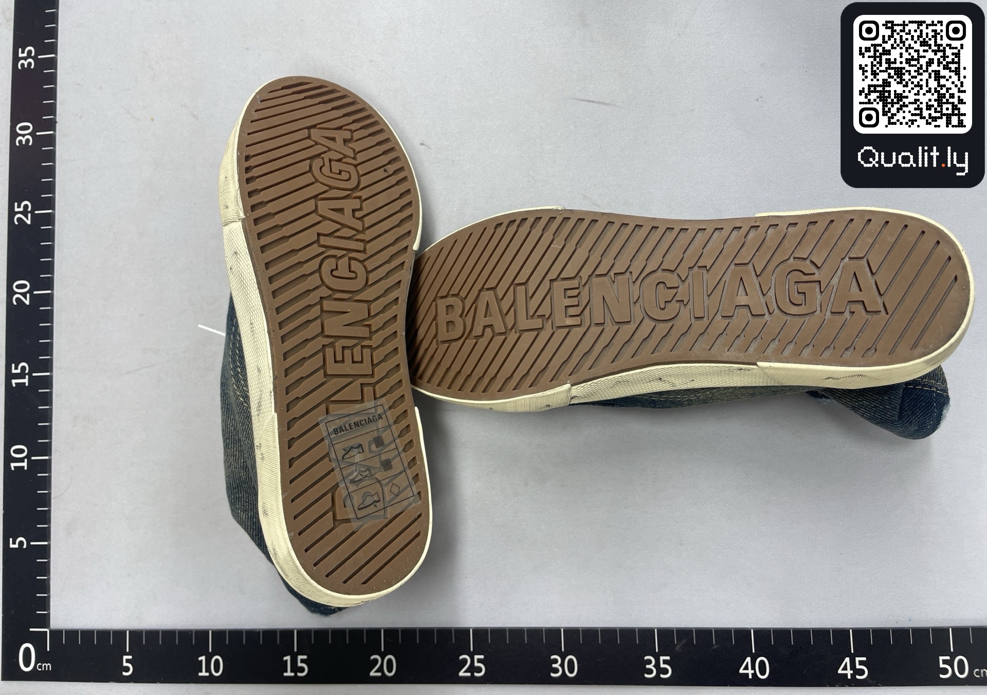 Sneakers — QC-foto 2 av 5