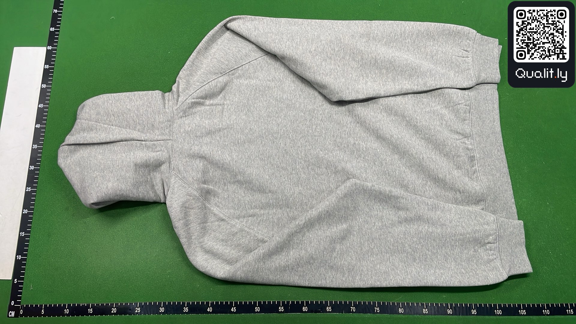 Hoodie — QC-Foto 3 von 12