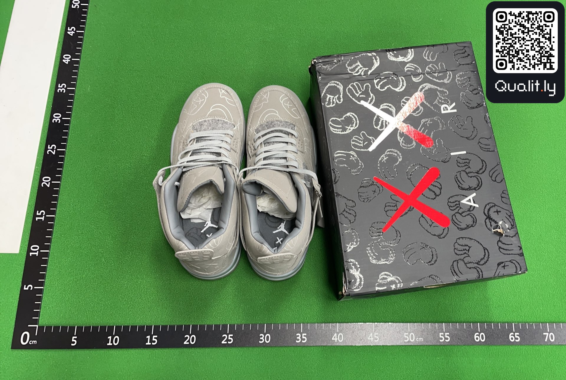 Sneakers — foto QC 1 di 6