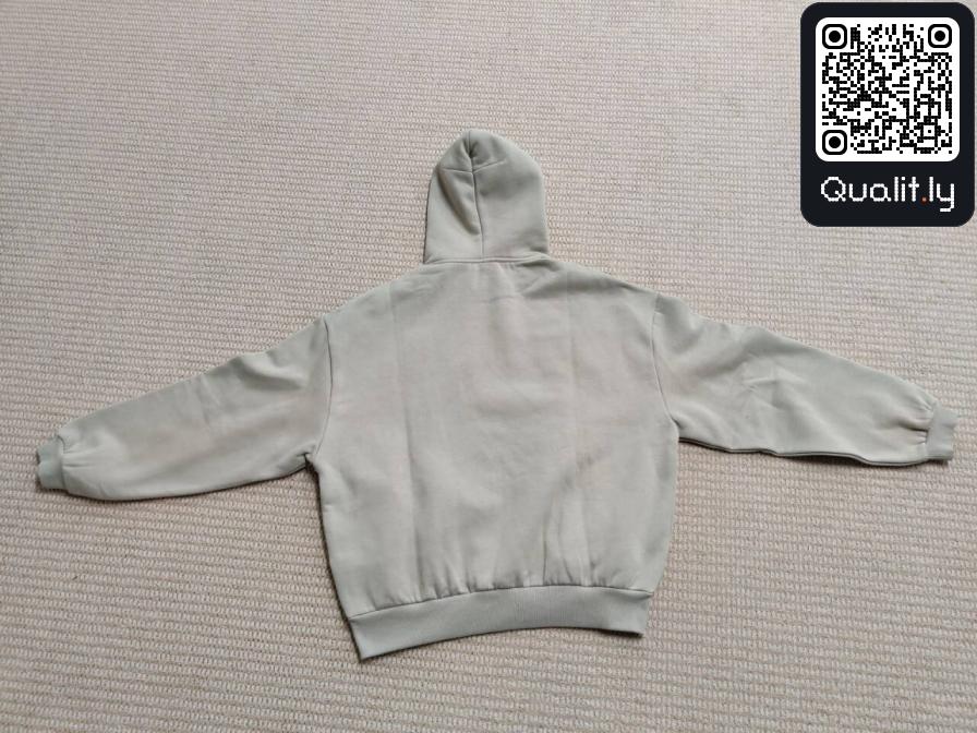 Hoodie QC photo 2 of 15