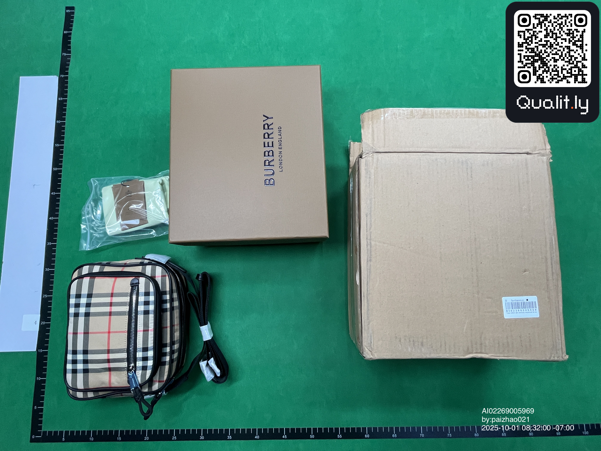 Bag QC photo 1 of 3