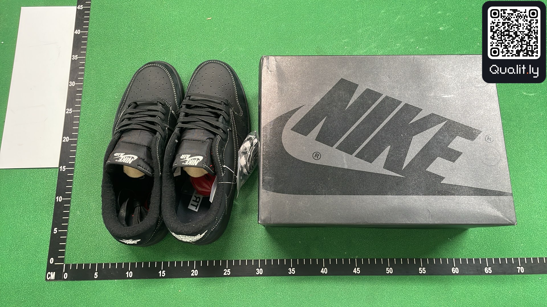 Sneaker — QC-Foto 1 von 48