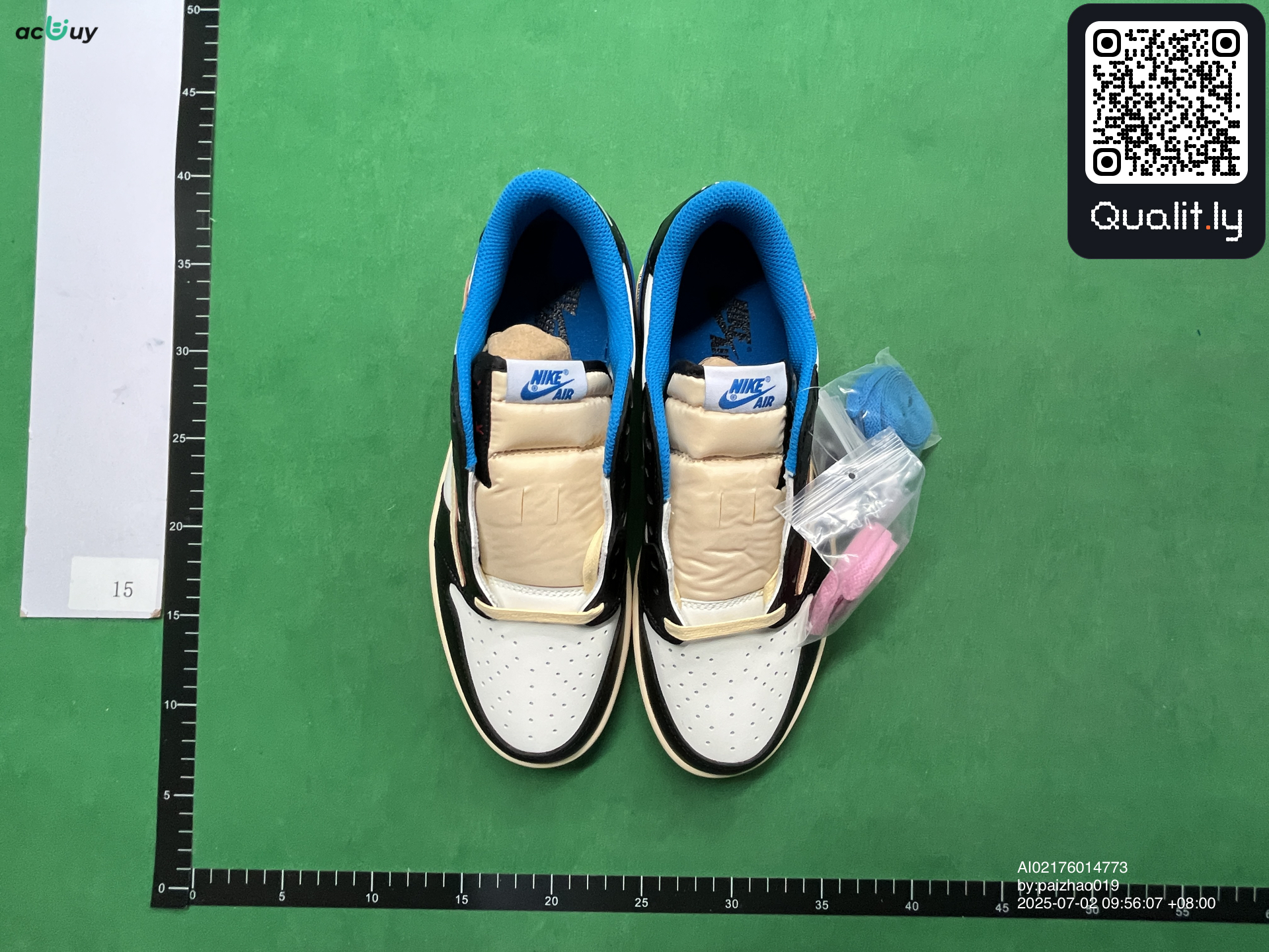 Sneakers QC photo 1 of 18