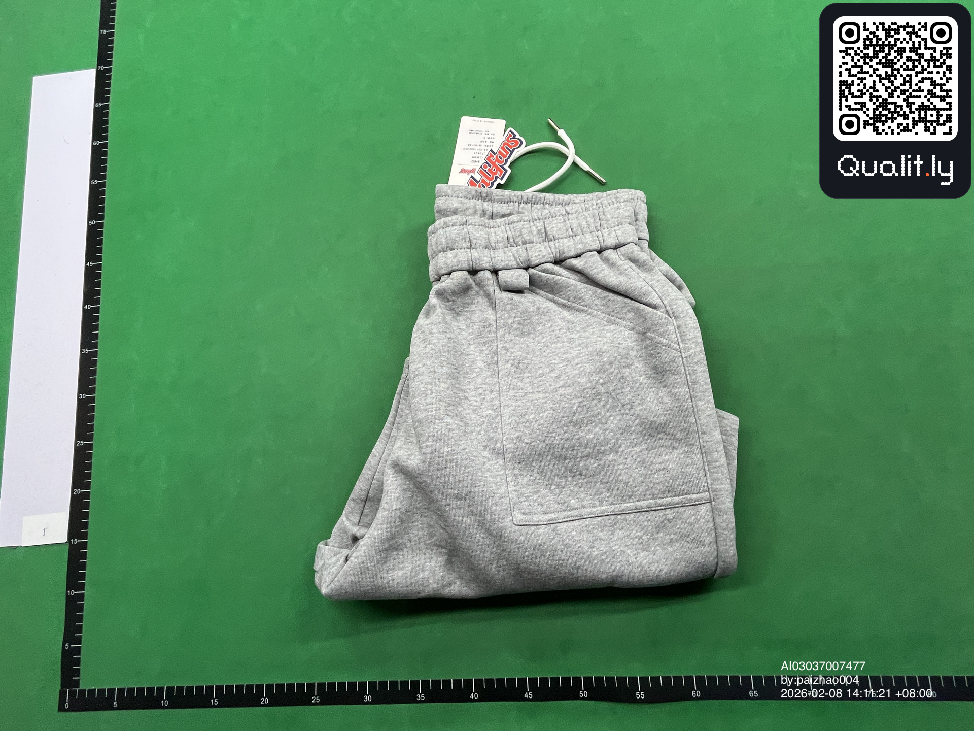 Shorts QC photo 1 of 4