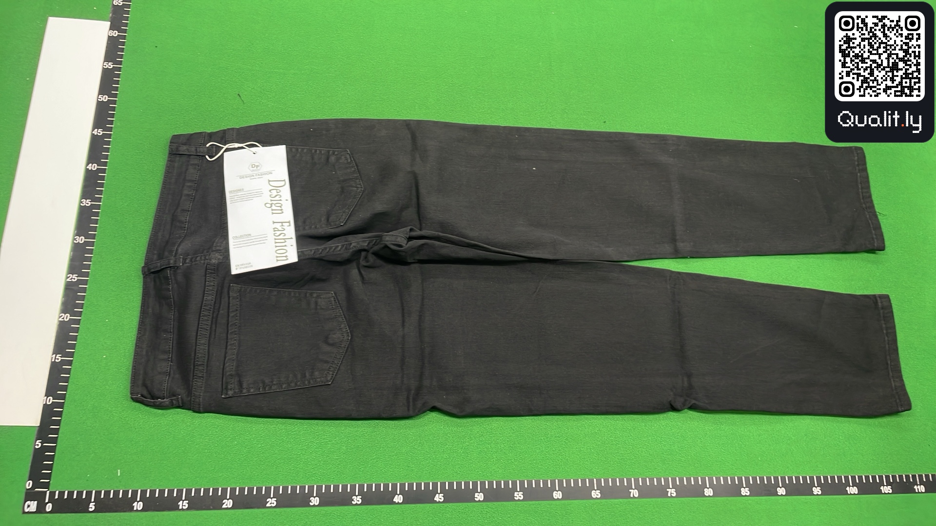Jeans — QC-foto 3 av 8