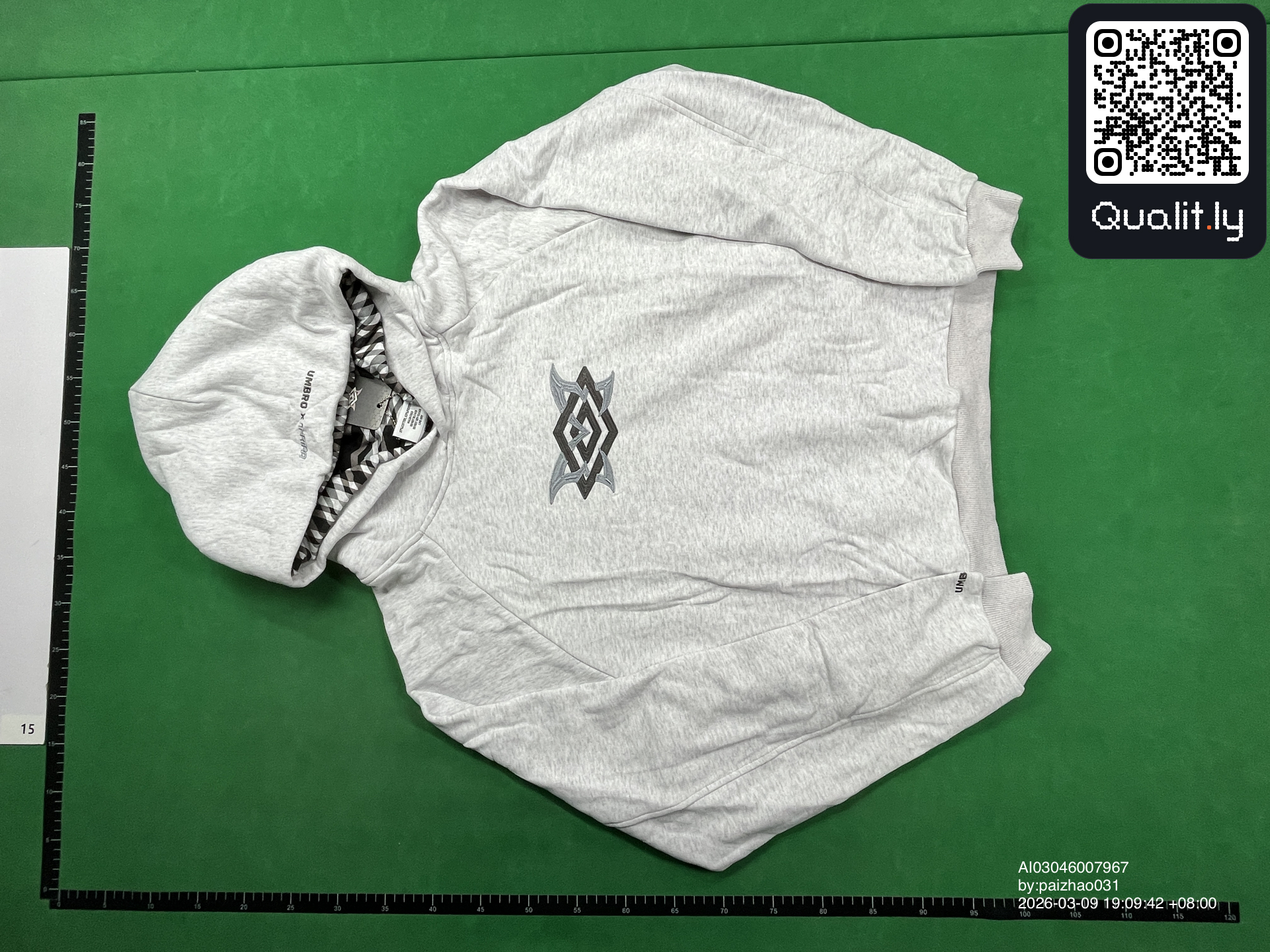 Hoodie — QC-foto 2 av 38