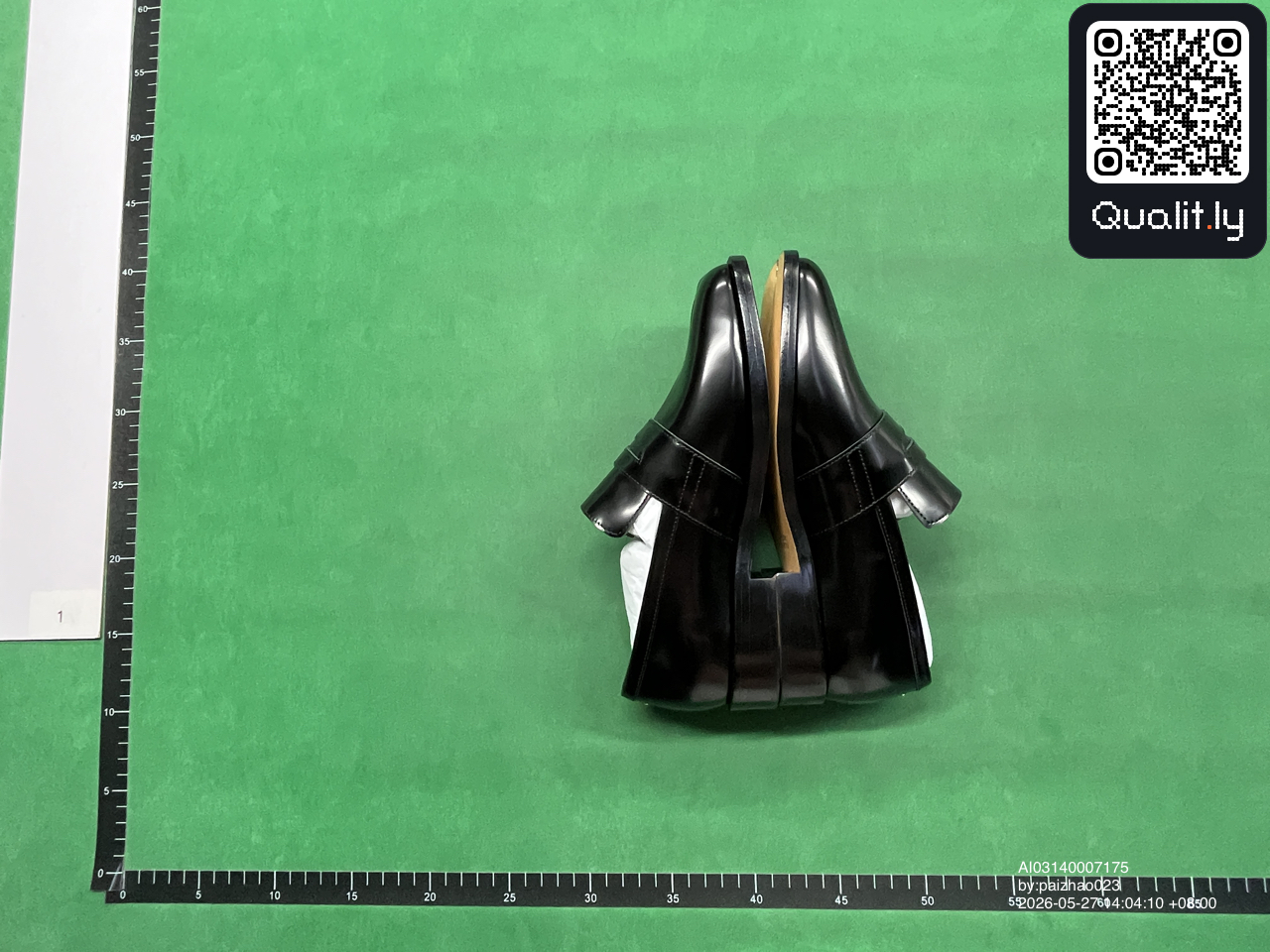 Sneakers — QC-foto 3 av 10