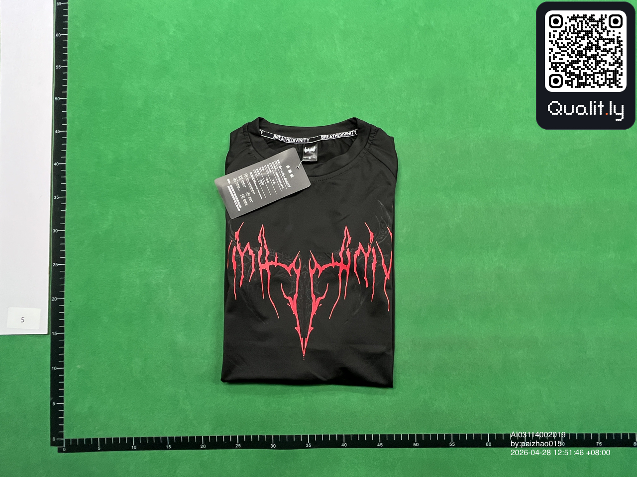 T-shirt — QC-foto 1 av 8