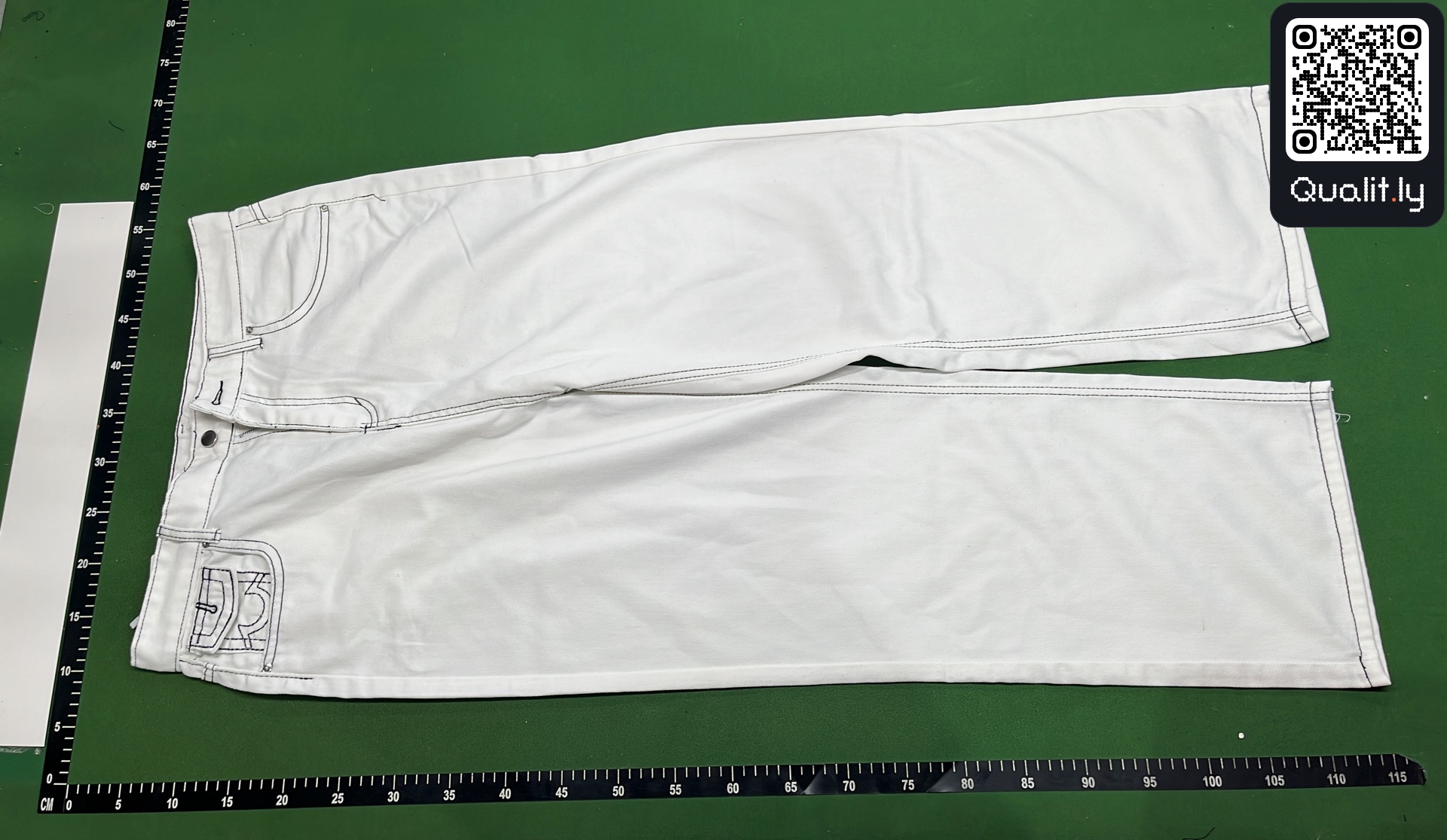 Jeans — QC-foto 2 av 38