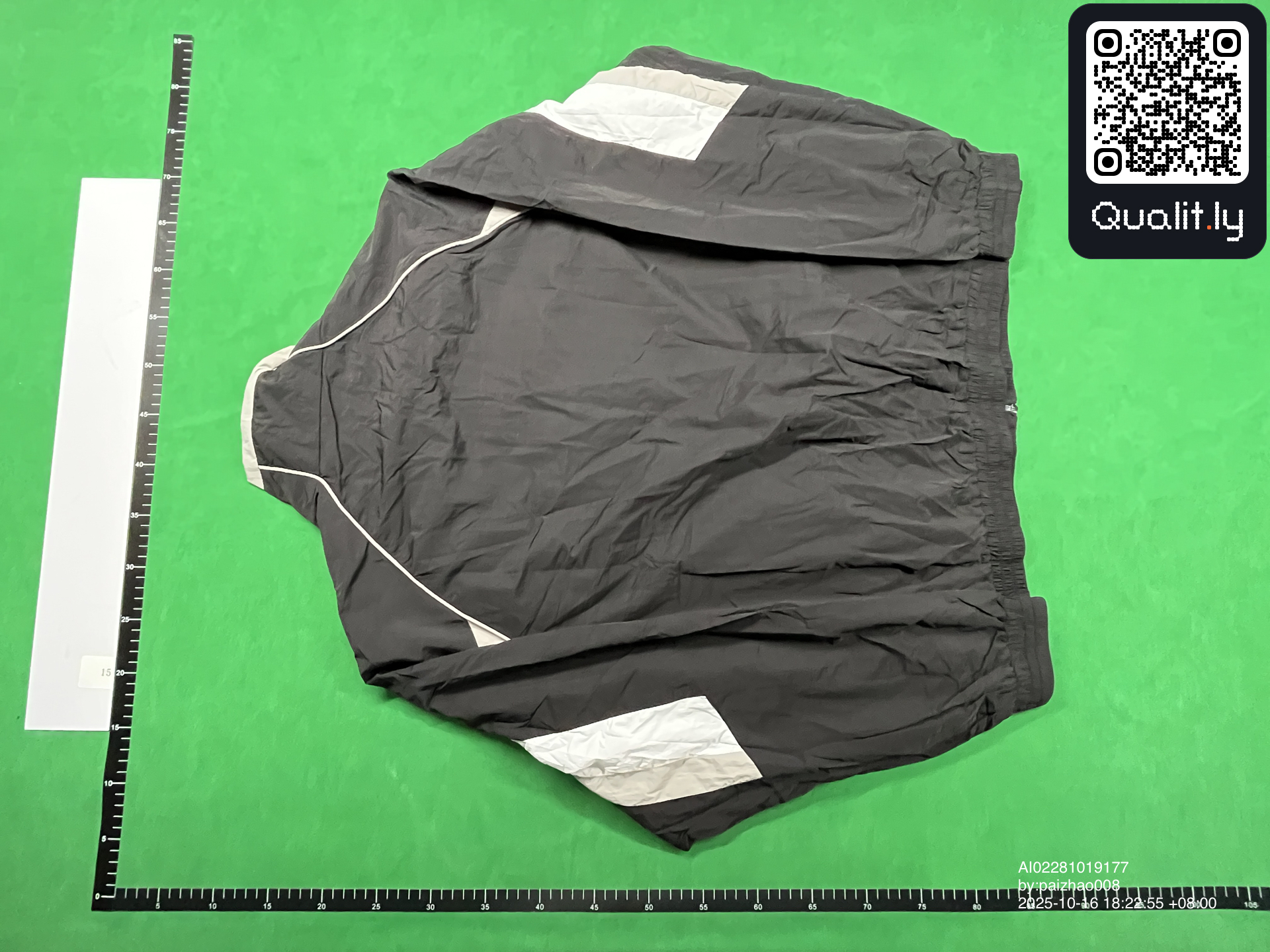 Jacket QC photo 2 of 38