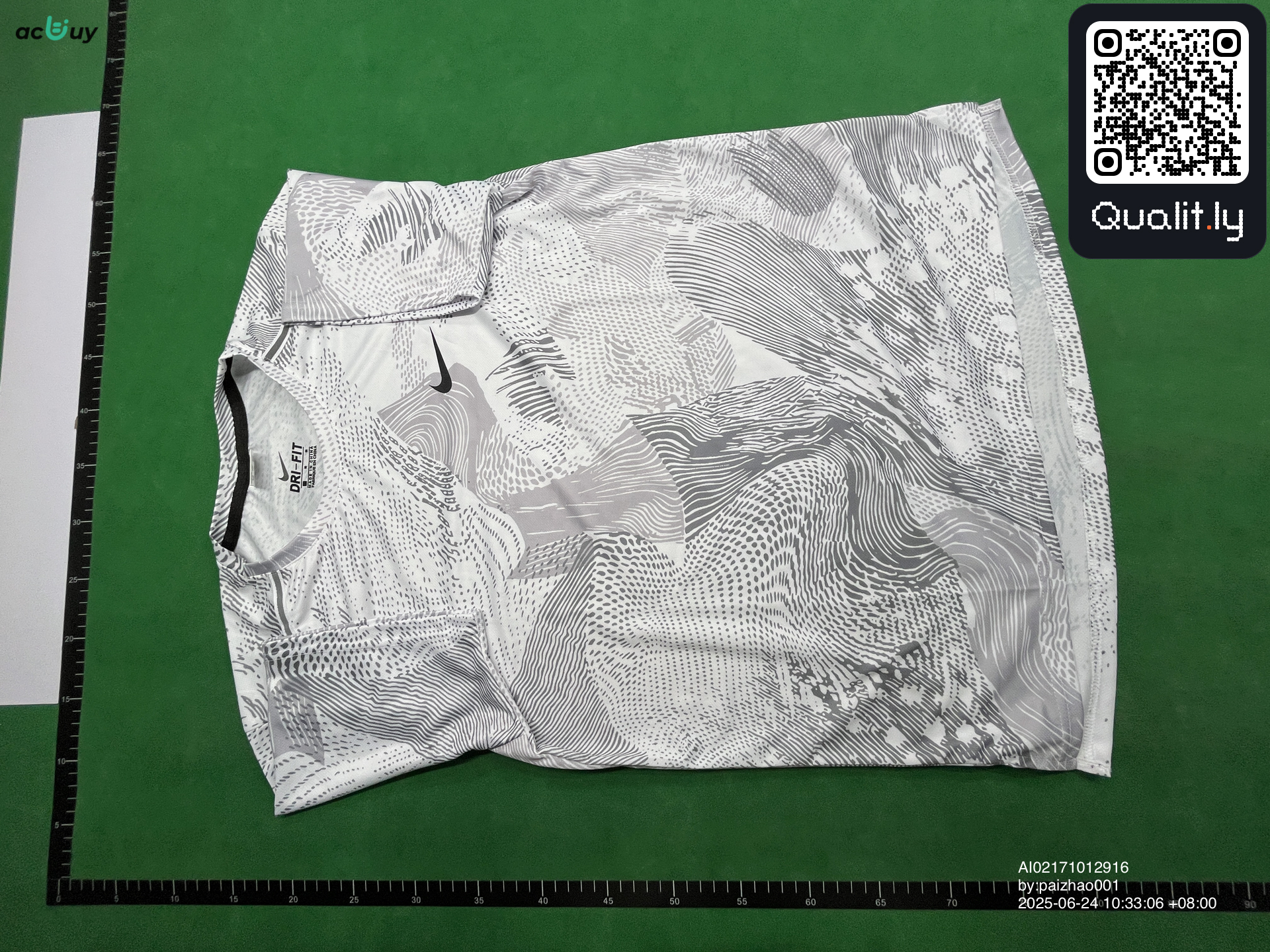 T-shirt — QC-foto 3 av 3
