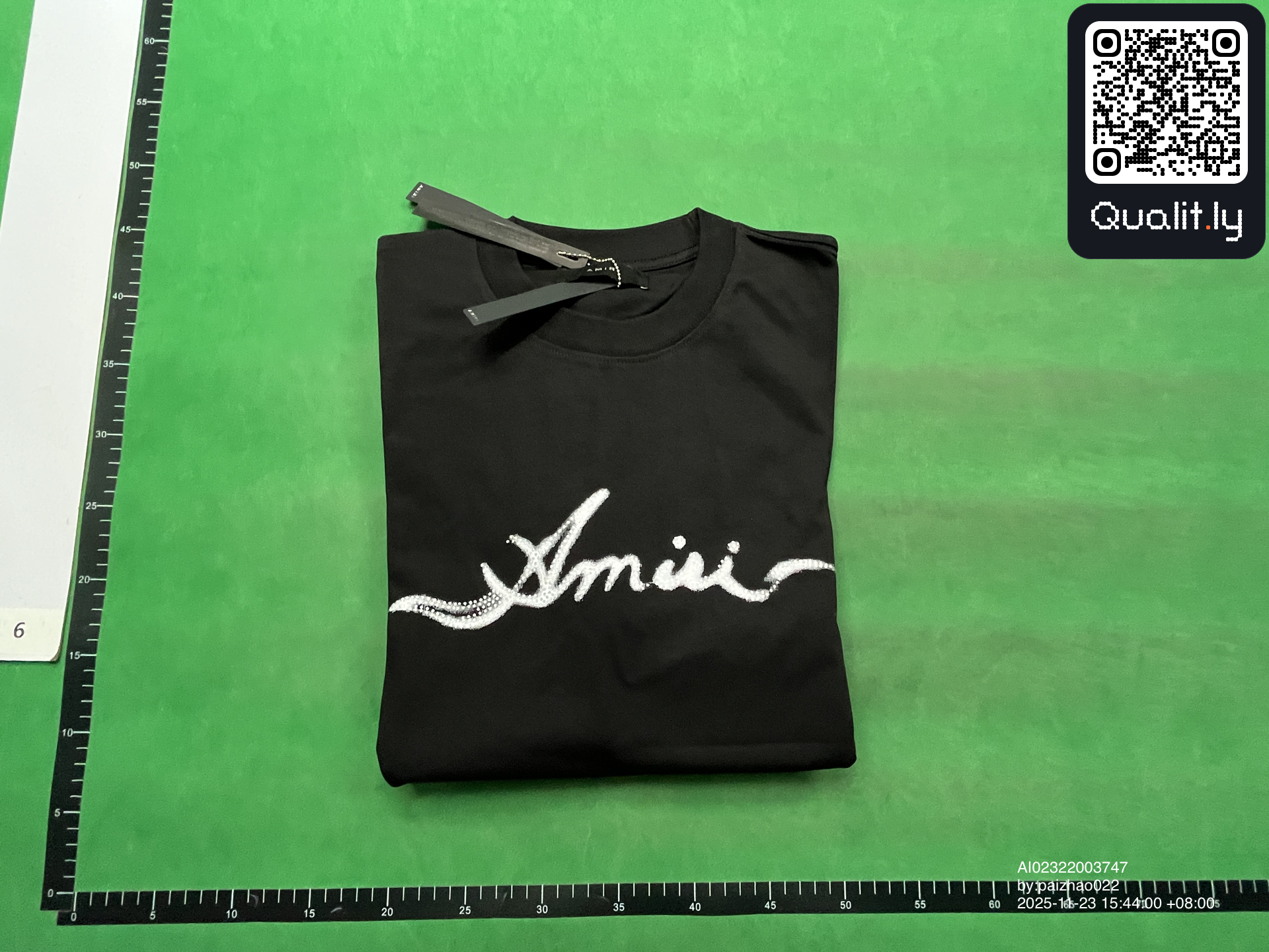 T-shirt — foto QC 1 di 88