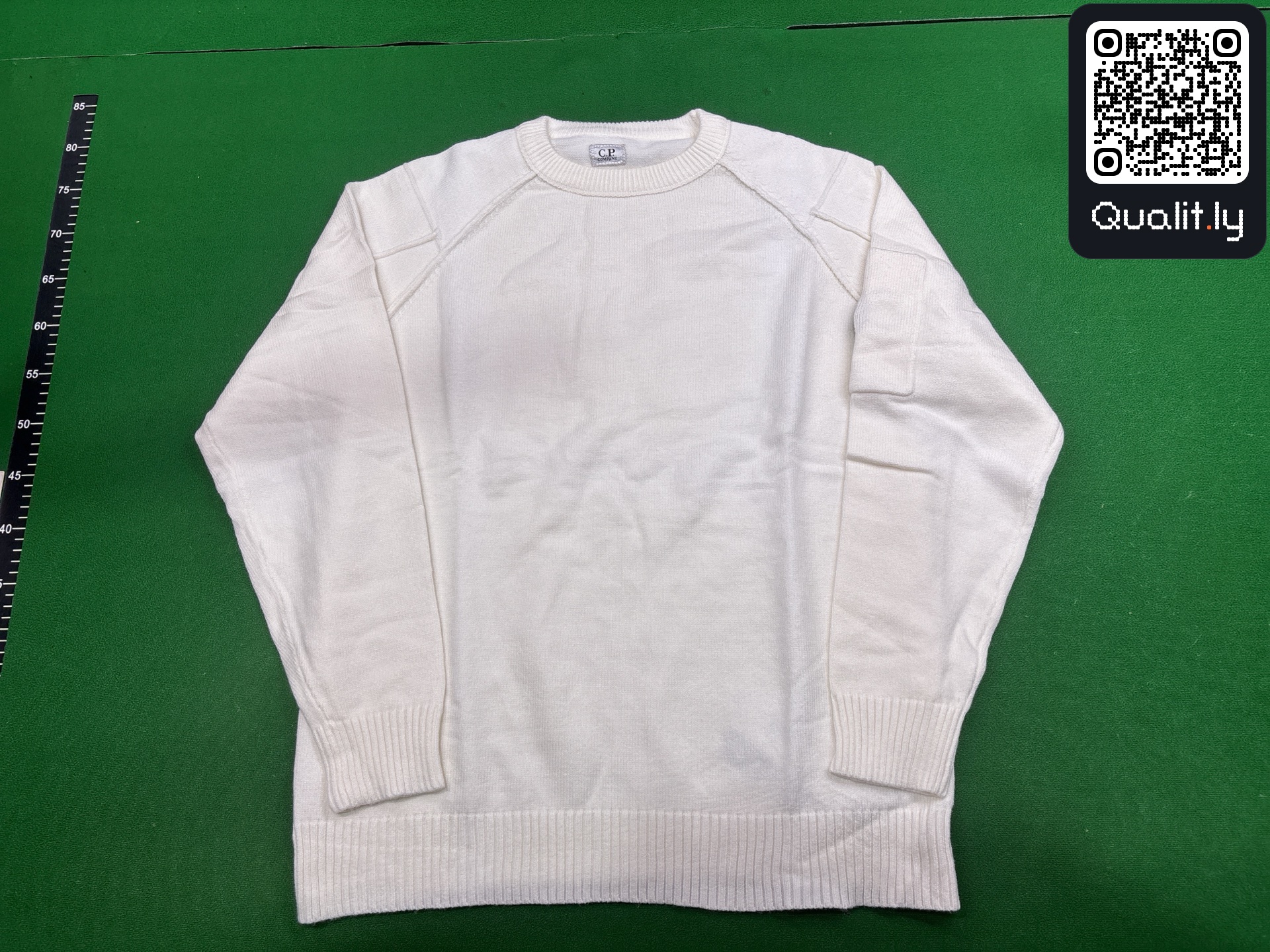 Sweater QC photo 2 of 72