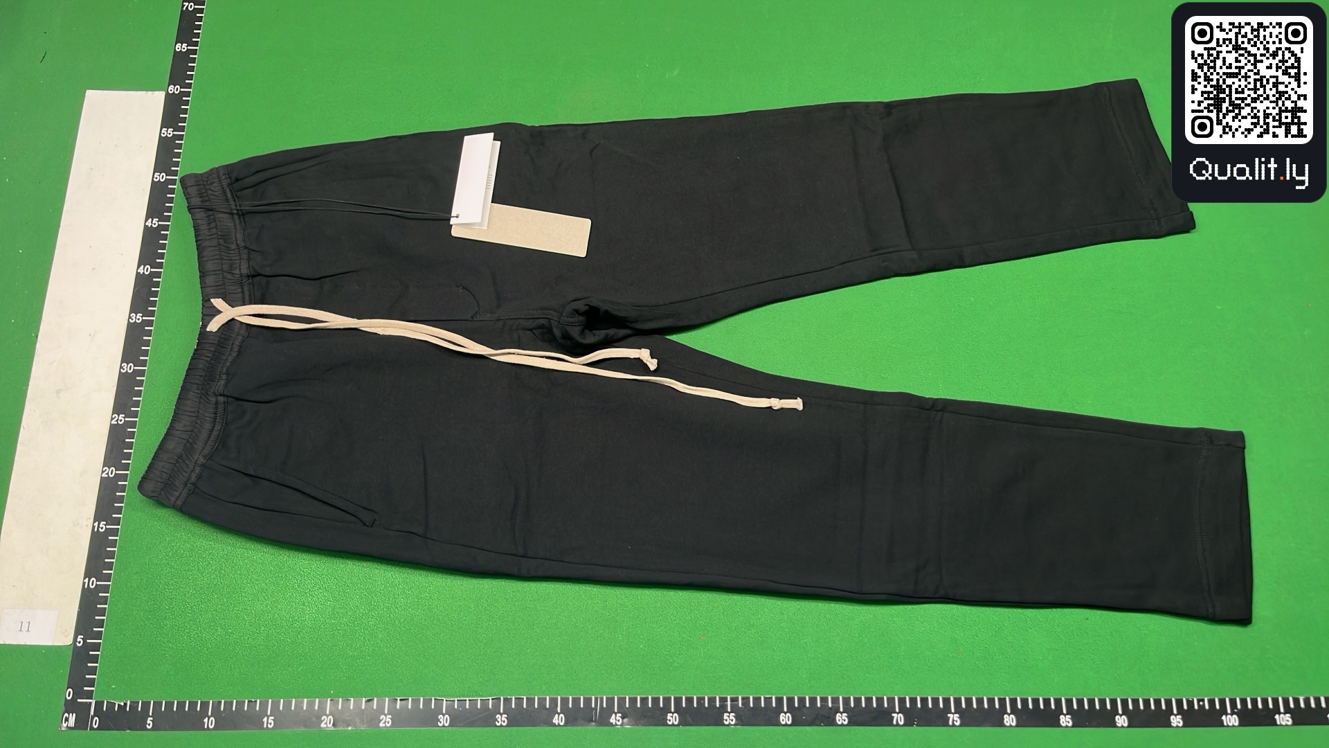 Byxor — QC-foto 2 av 4