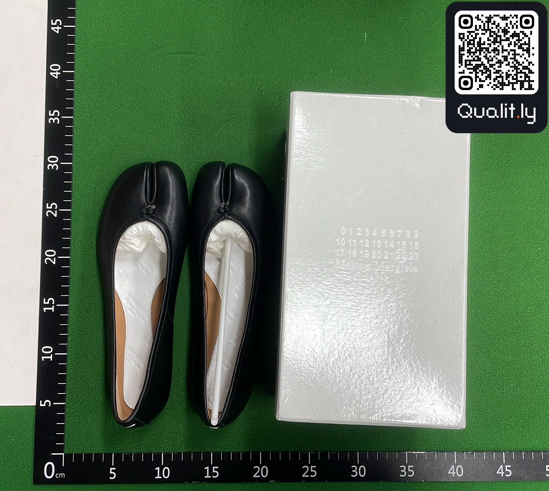 Sneakers — QC-foto 1 av 12