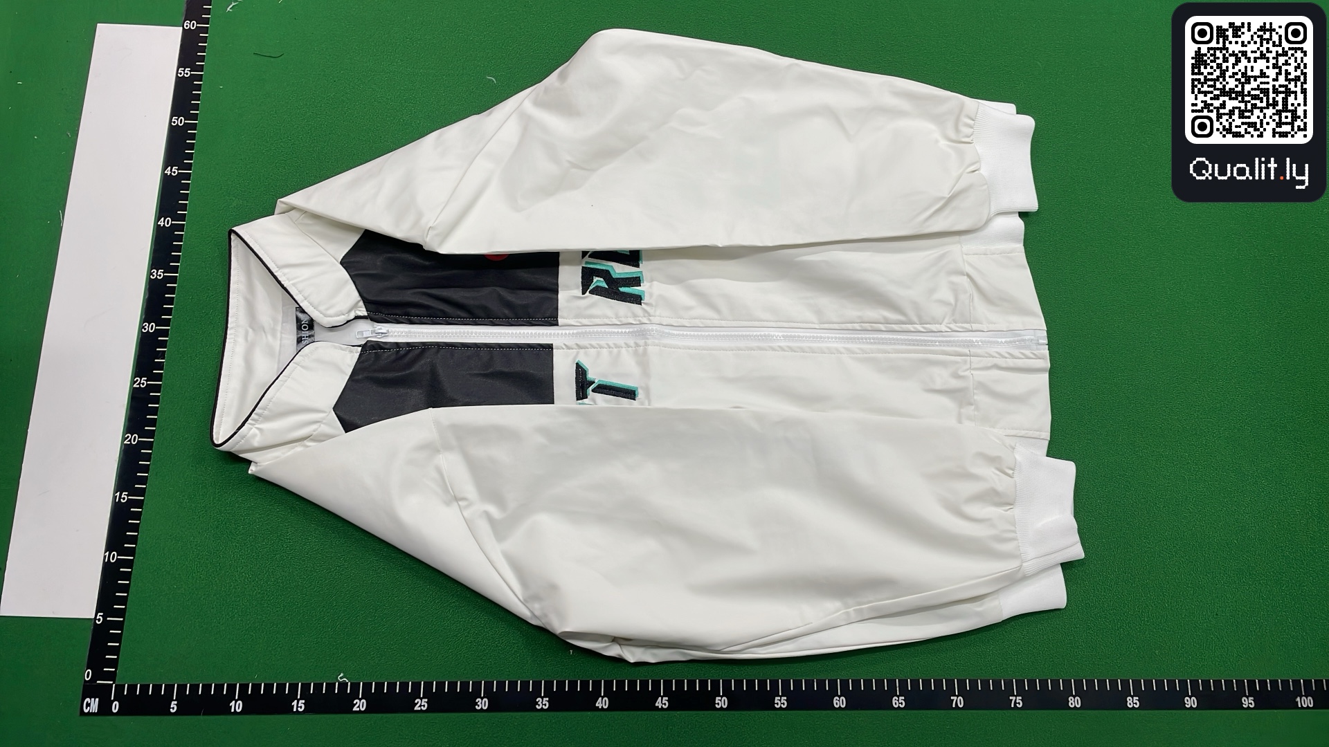 Jacke — QC-Foto 2 von 4