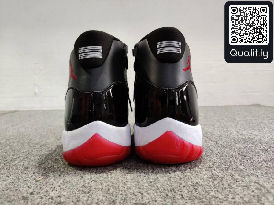 Sneakers QC photo 2 of 20