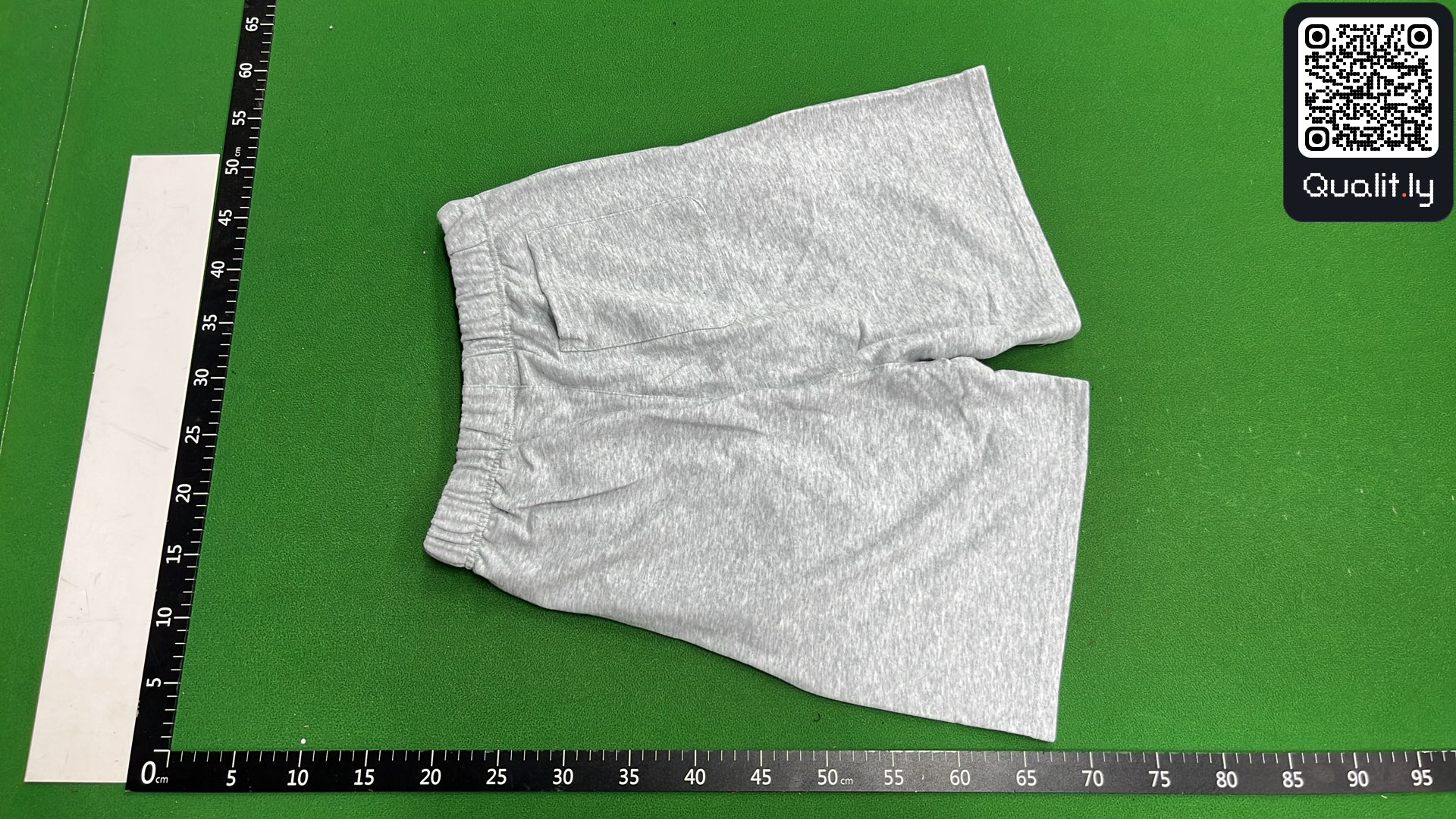 Shorts QC photo 3 of 20