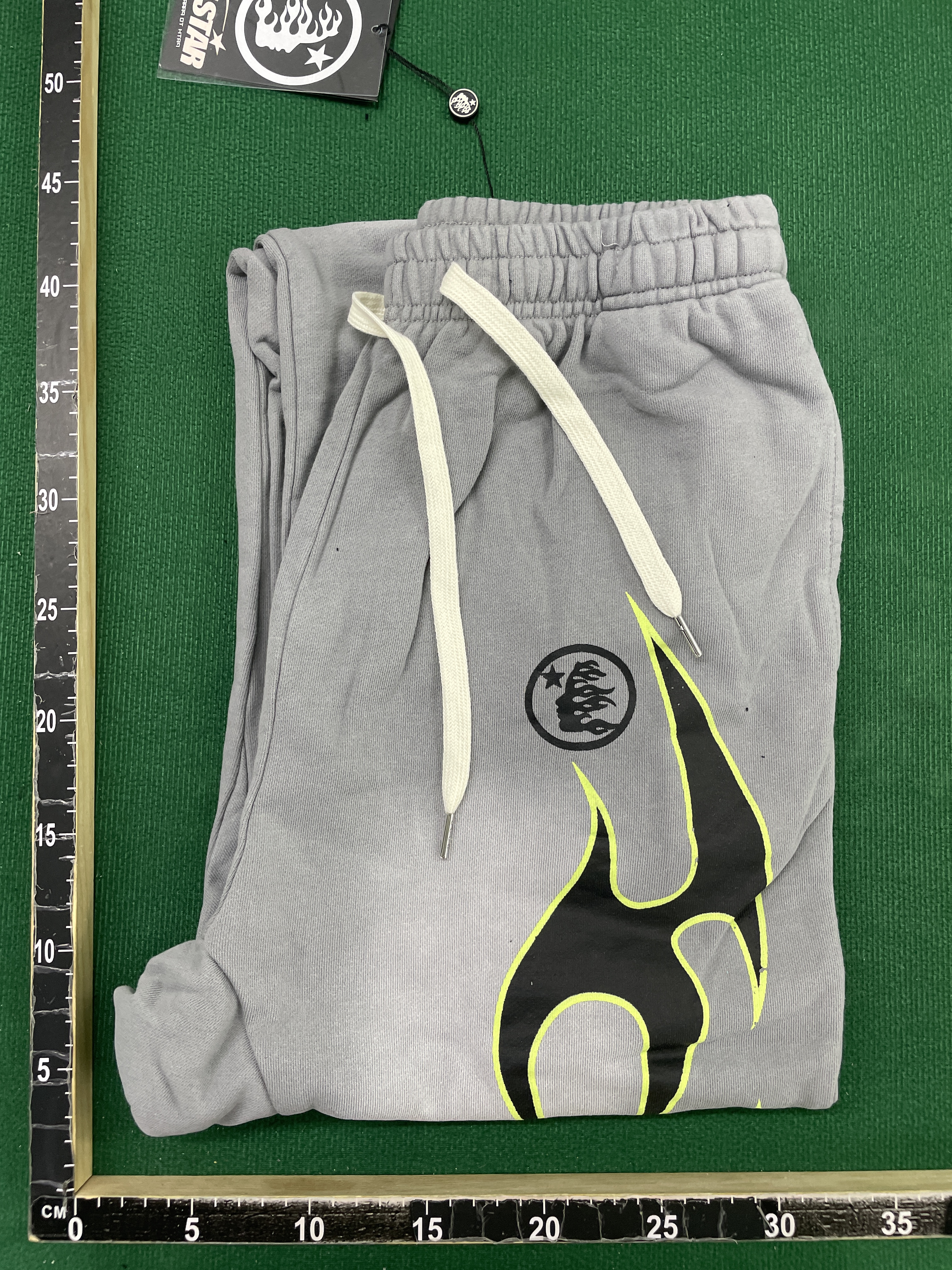 Hoodie — QC-foto 1 av 103