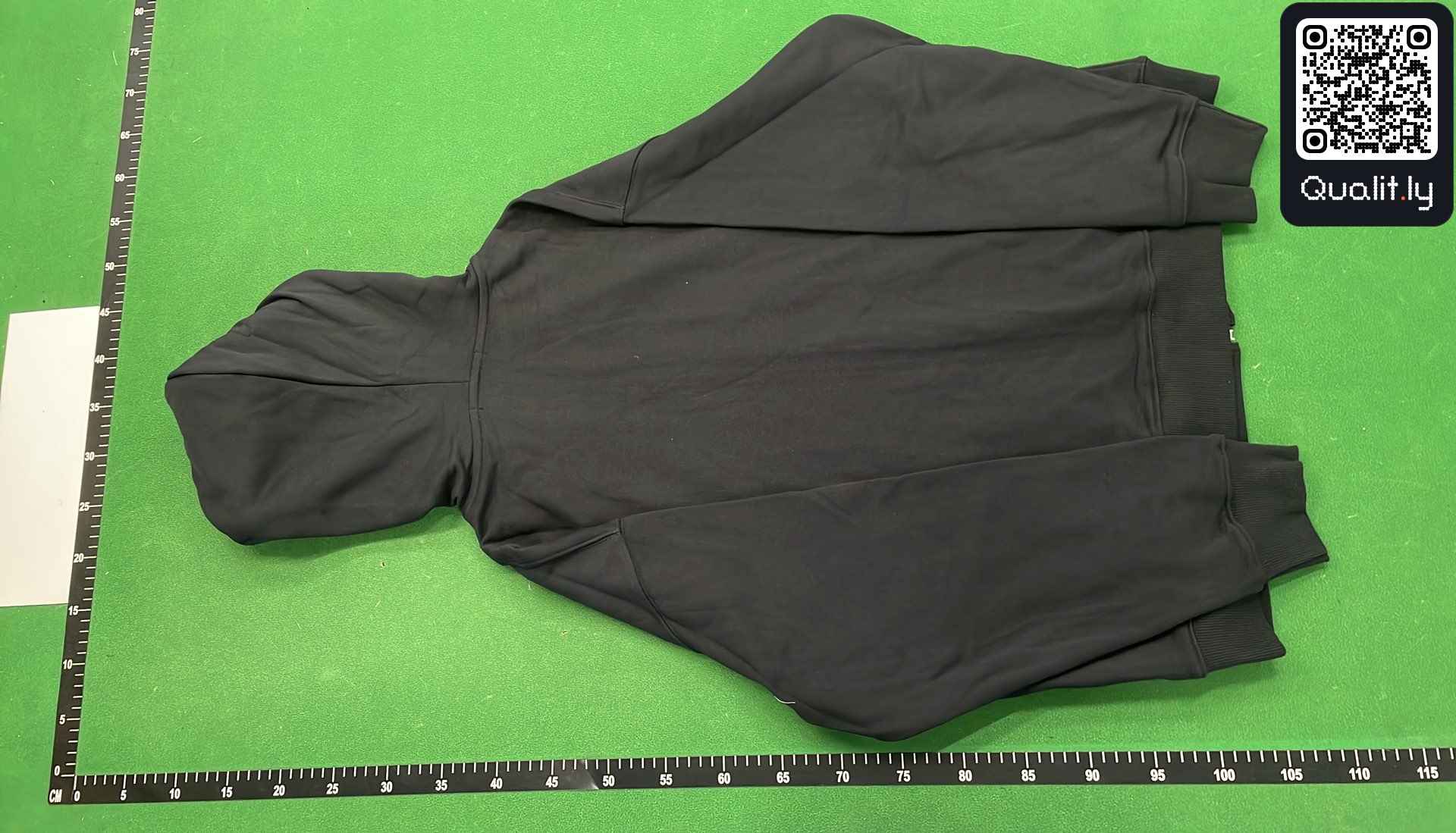 Hoodie QC photo 3 of 58