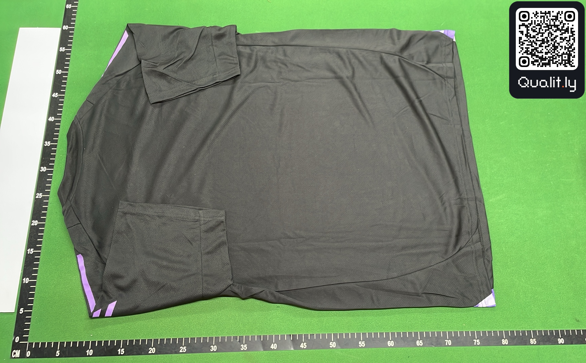 T-shirt QC photo 3 of 45