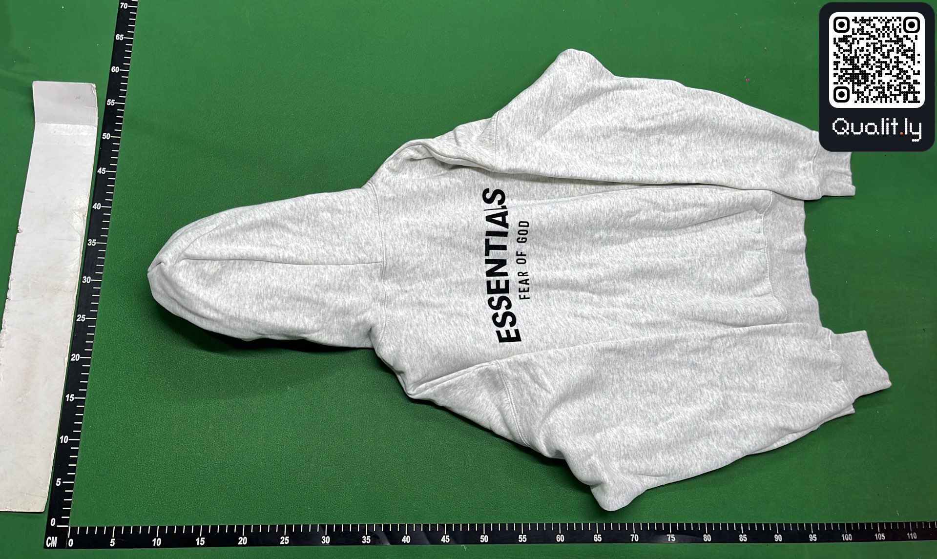 Hoodie QC photo 3 of 104