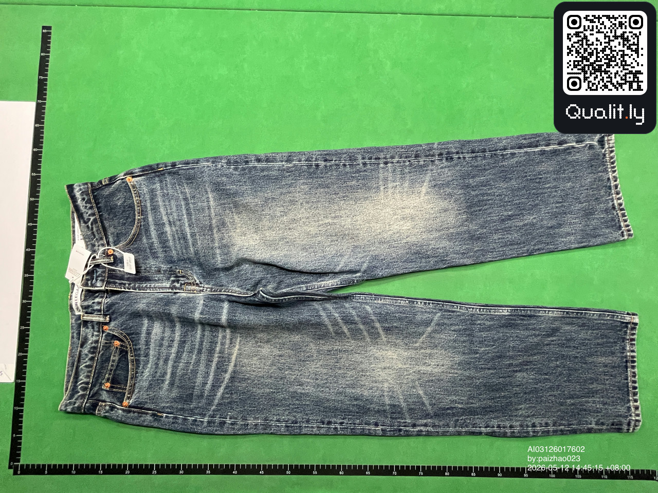 Jeans — QC-foto 3 van 21