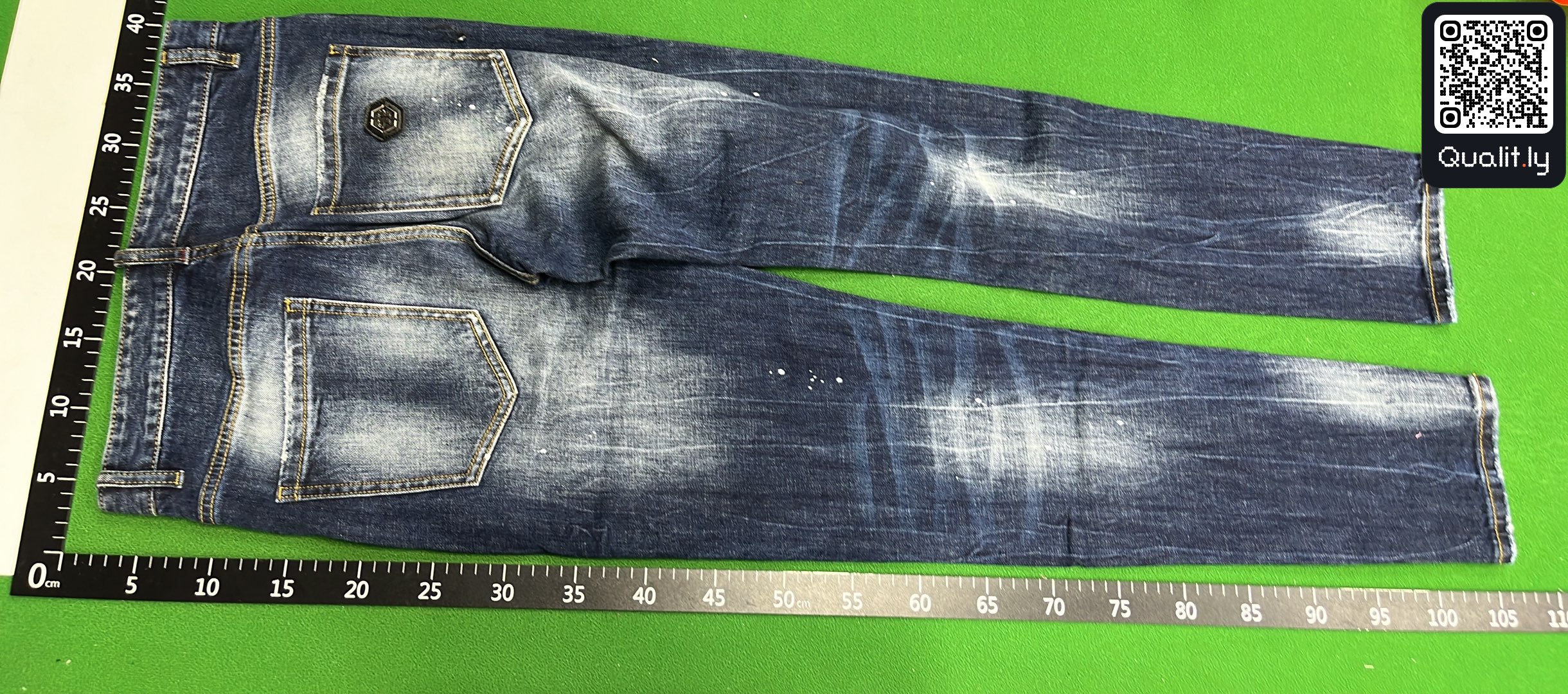 Jeans — QC-foto 3 av 8
