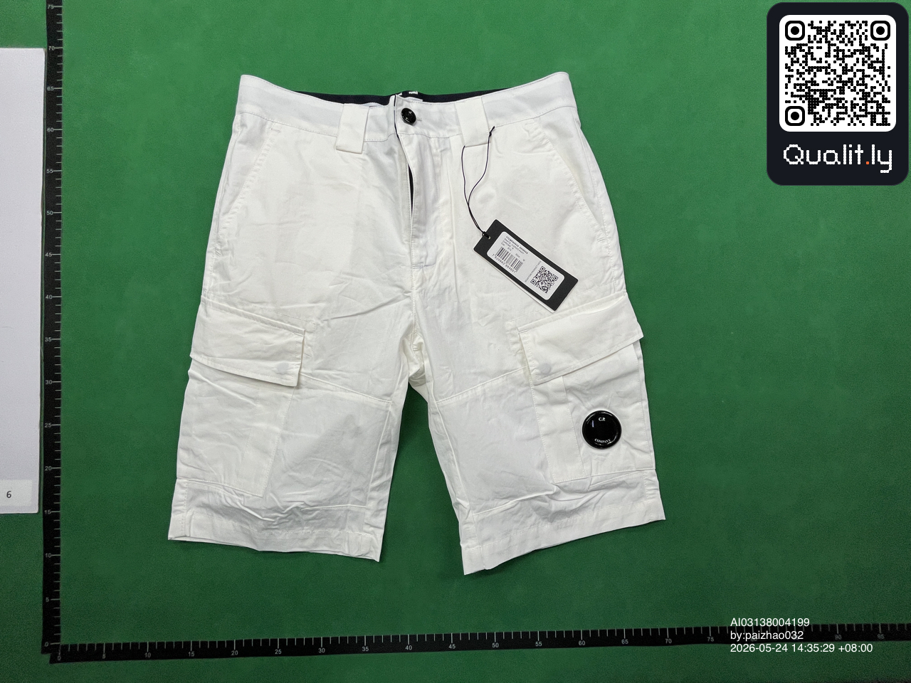 Shorts QC photo 3 of 24