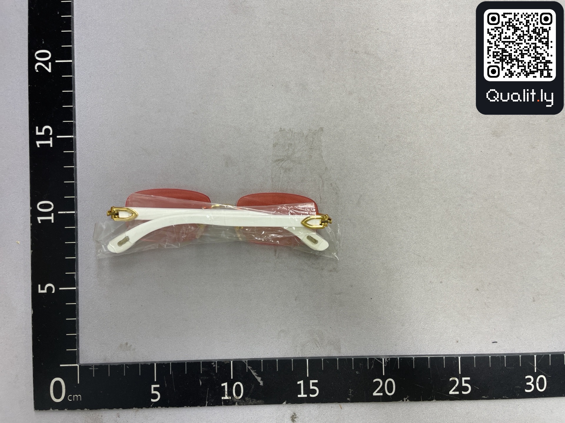 Occhiali da sole — foto QC 2 di 53