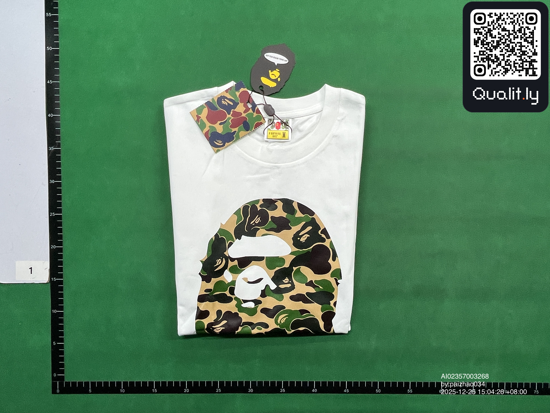 T-Shirt — QC-Foto 1 von 4