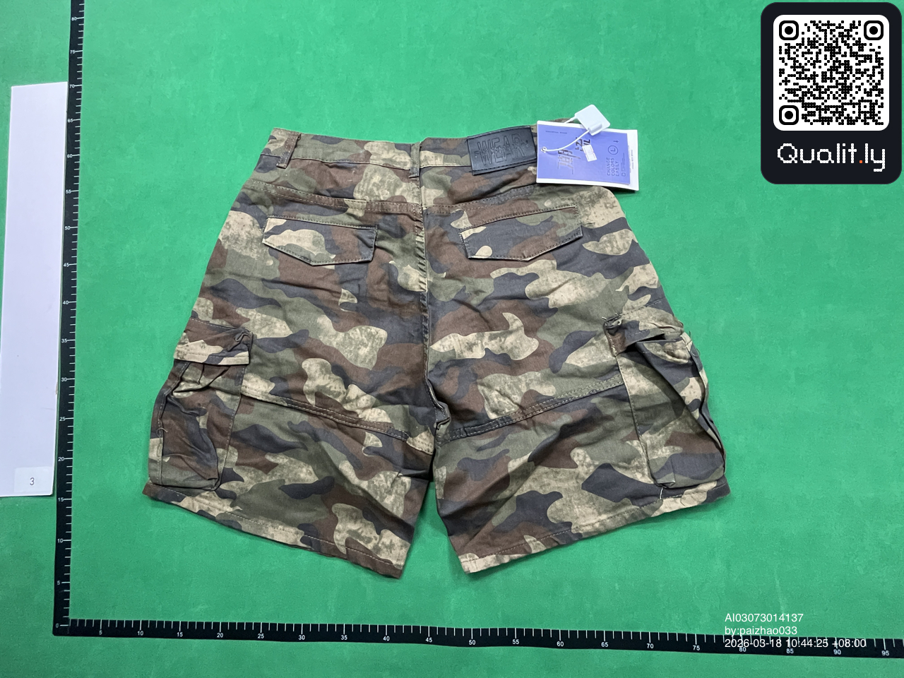 Short — photo QC 3 sur 14