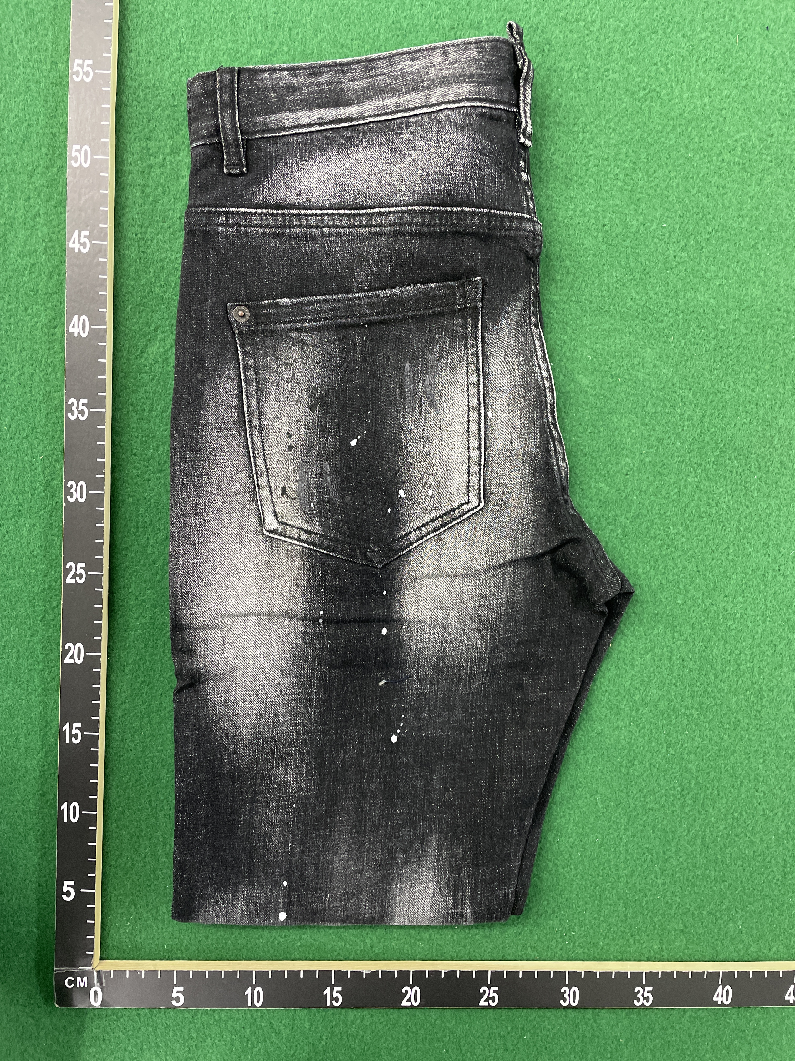 Jeans — QC-Foto 1 von 21
