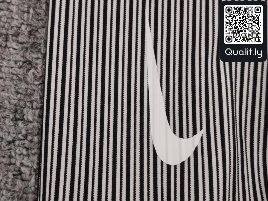 Pants QC photo 2 of 11