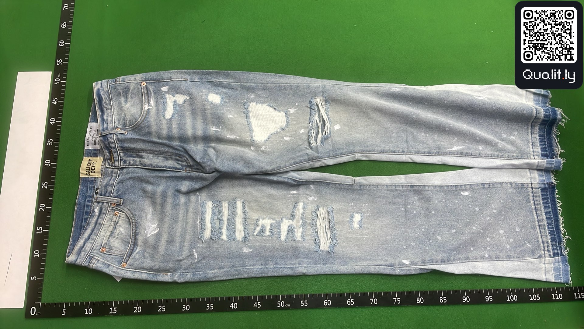 Jeans QC photo 2 of 869