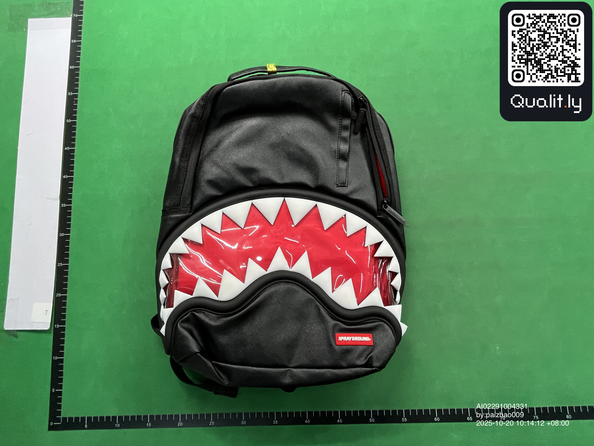 Bag QC photo 1 of 3