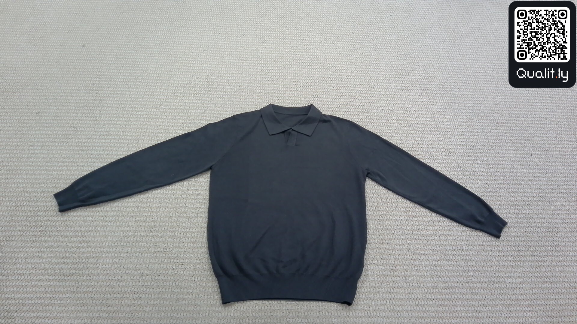 Sweater QC photo 3 of 5