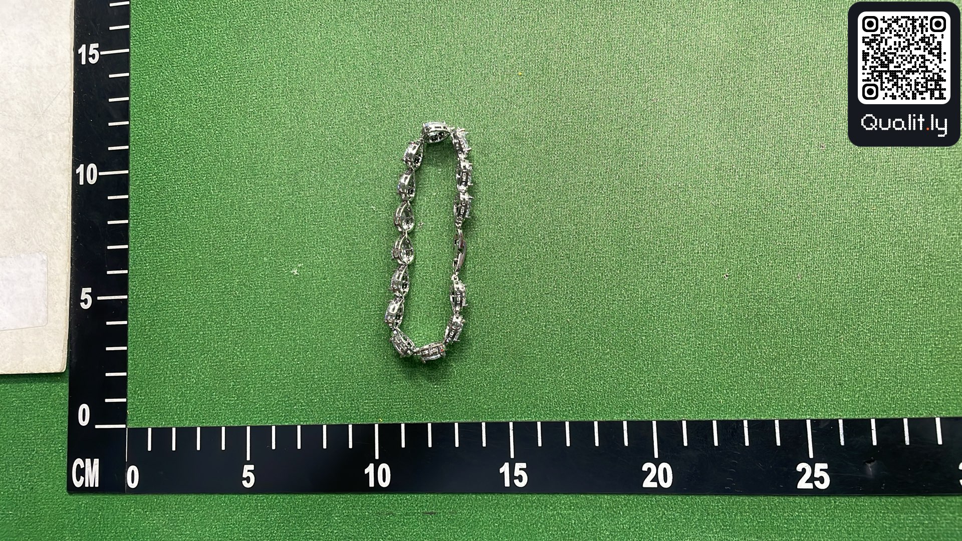 Smycke — QC-foto 2 av 9