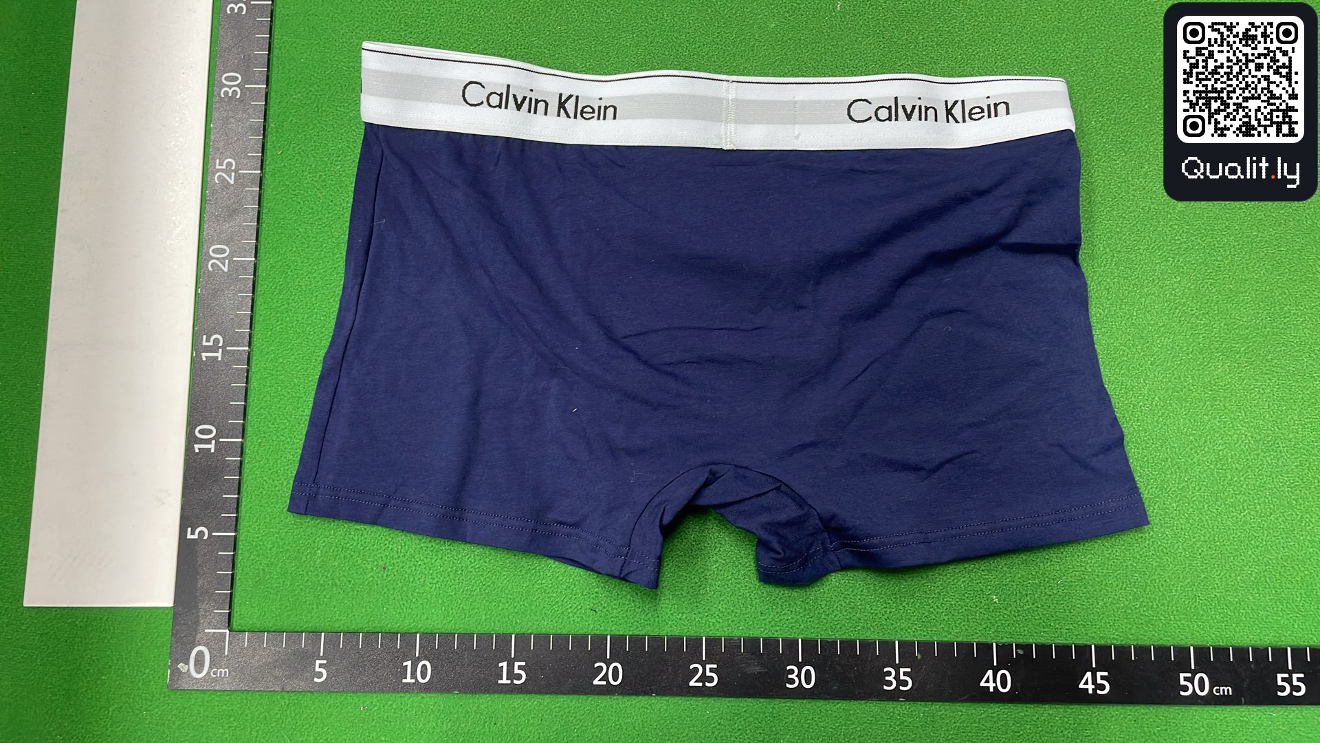 Foto QC 3 di 261