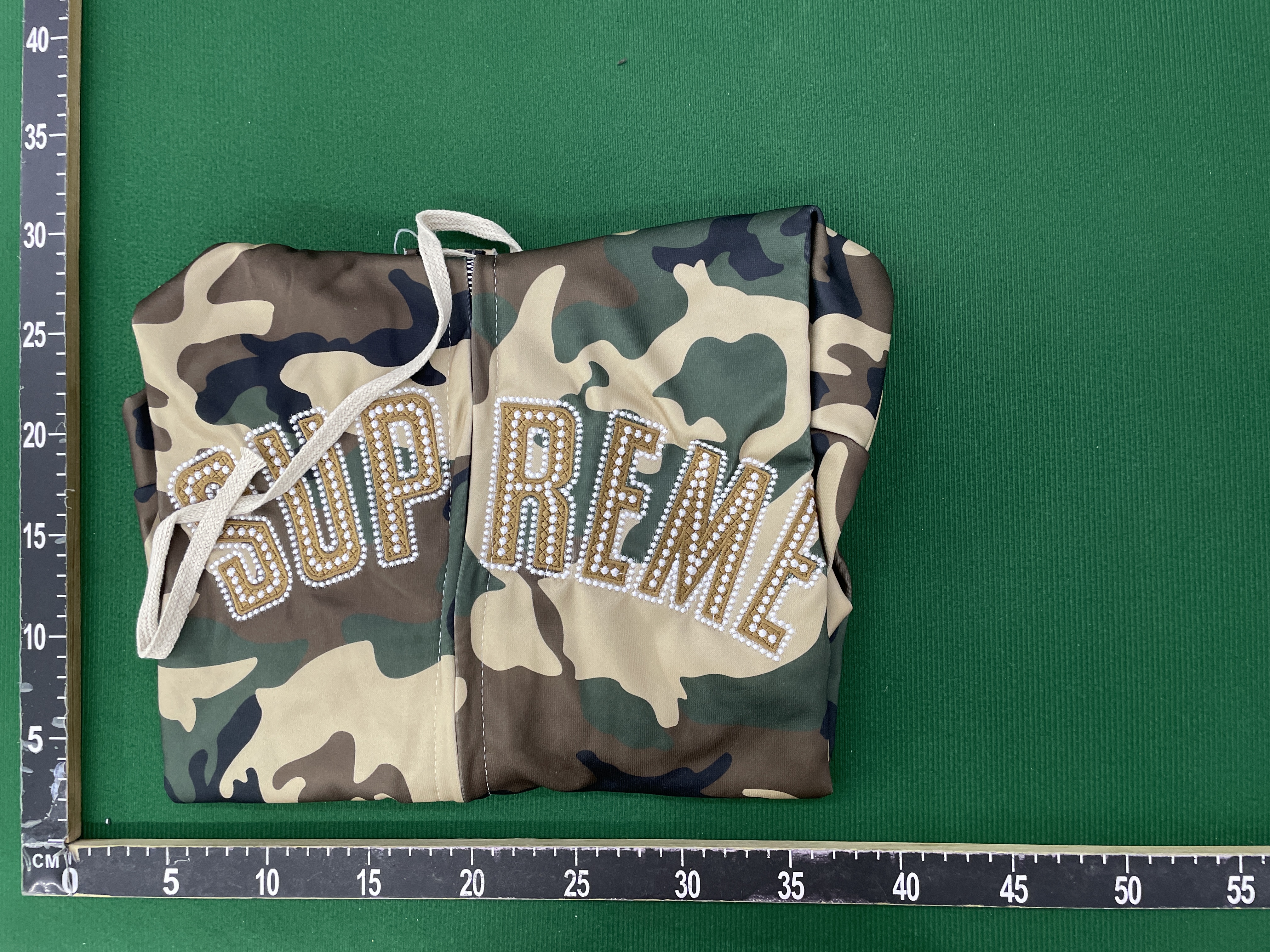Bluza z kapturem — zdjęcie QC 1 z 5