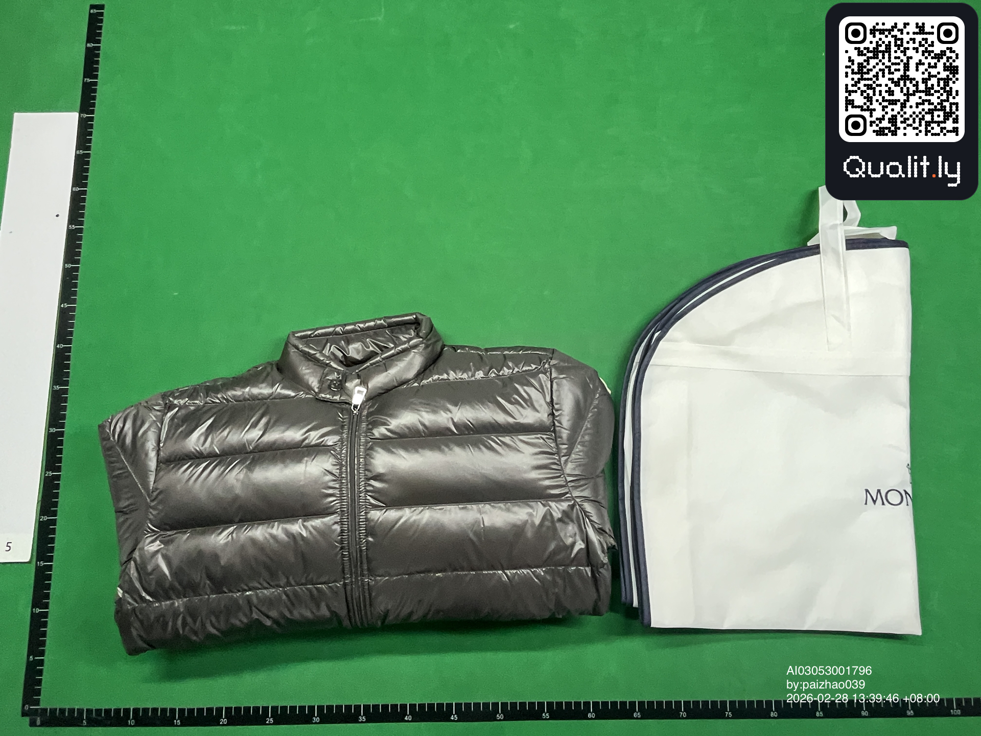 Jacke — QC-Foto 1 von 42
