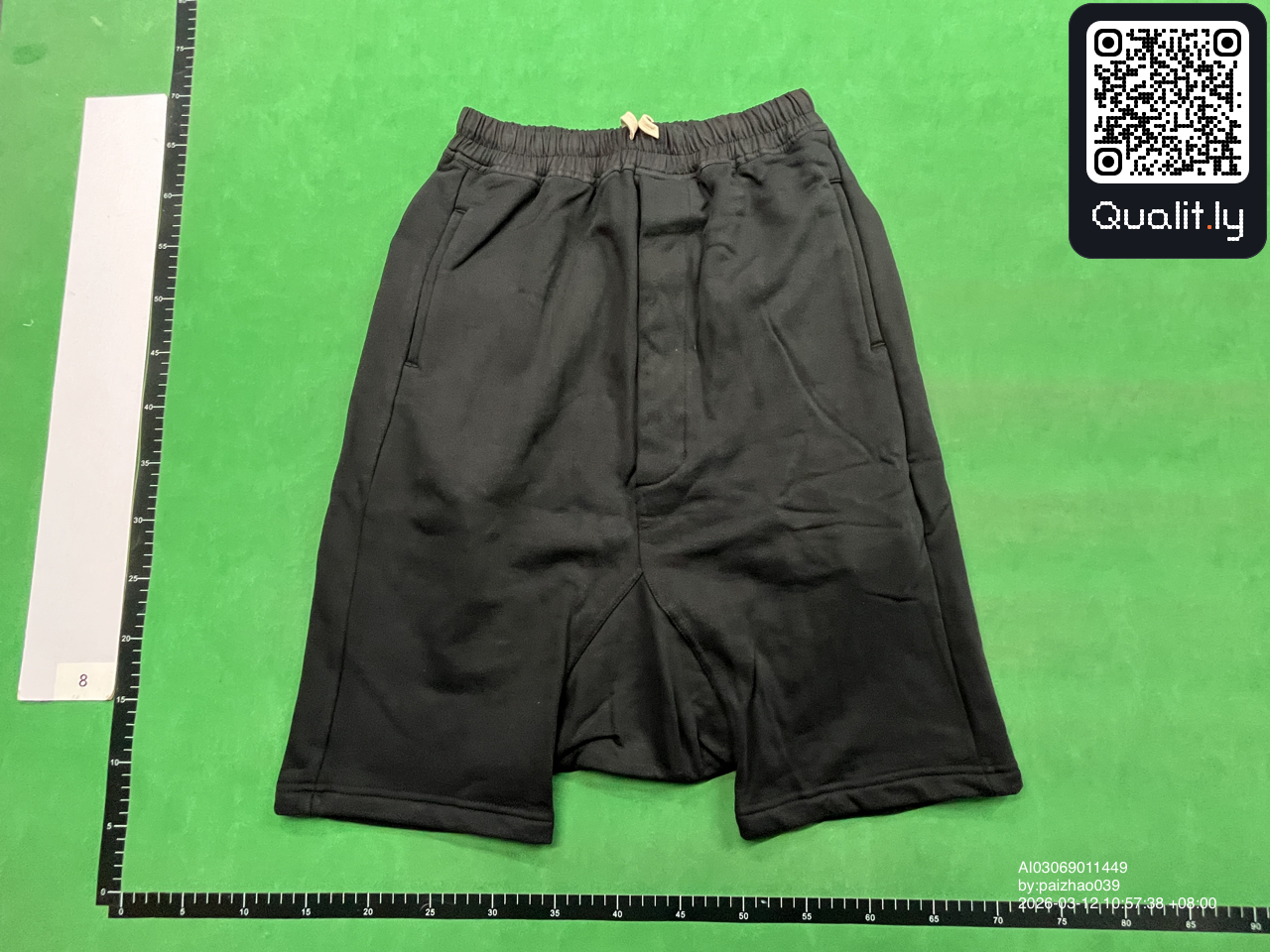Shorts QC photo 3 of 4